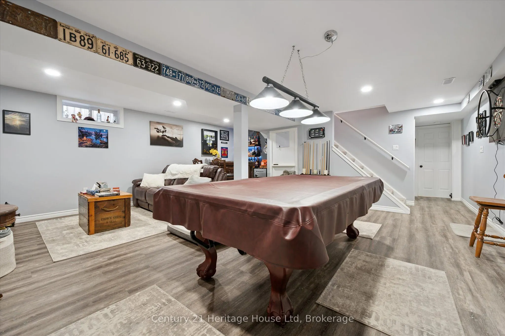 345 Stornoway Drive