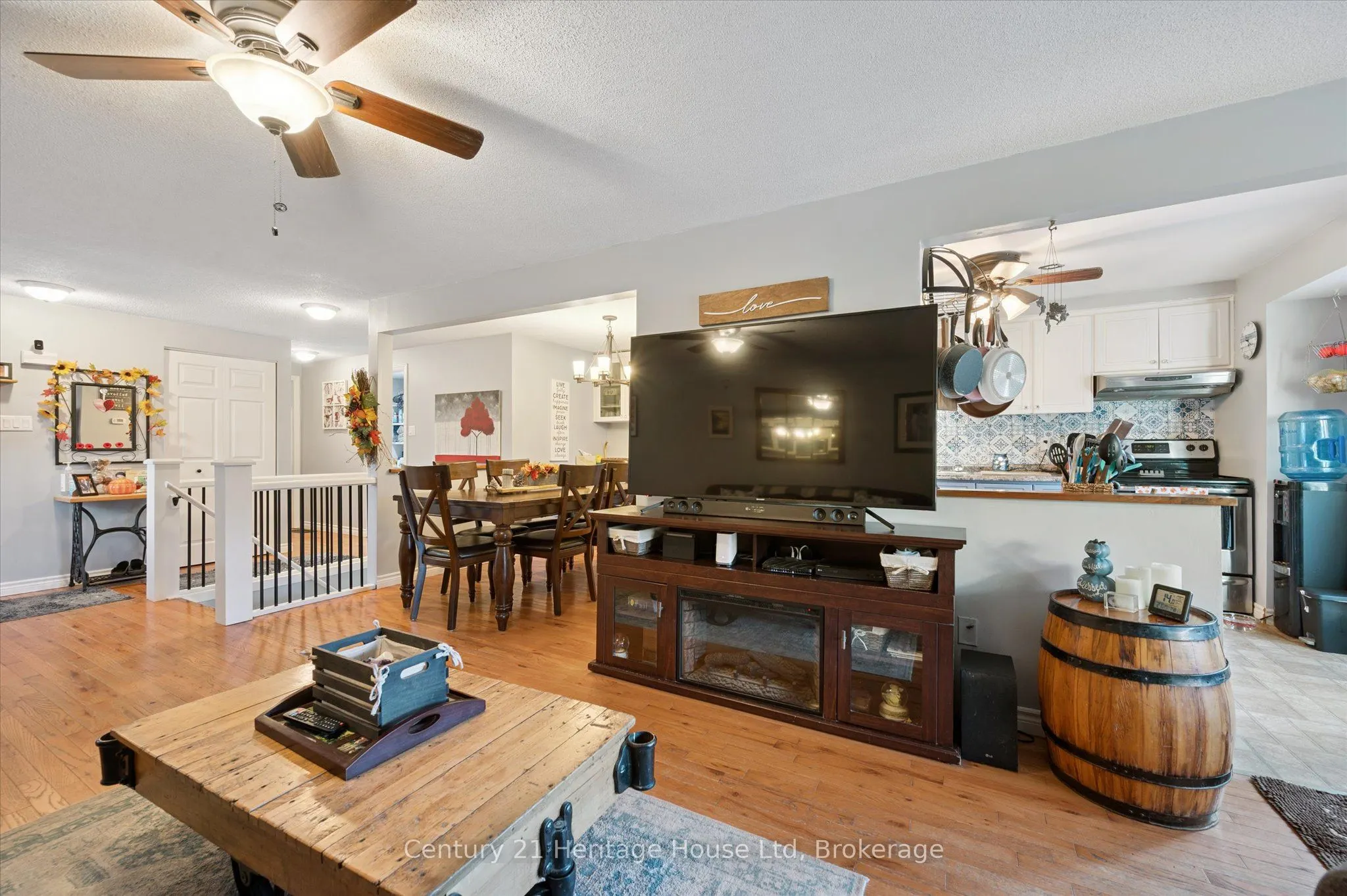 345 Stornoway Drive