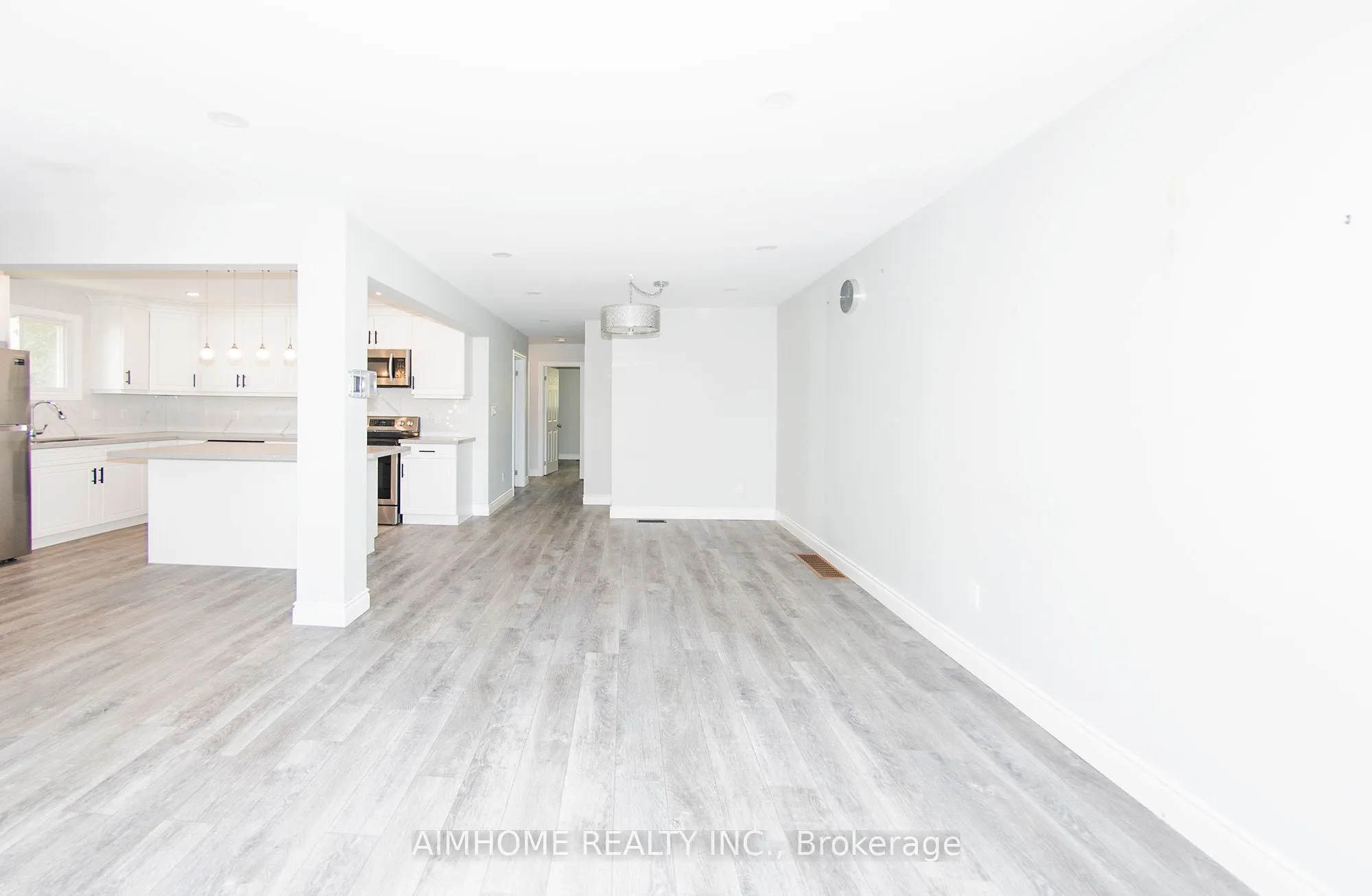 389 Churchill Court