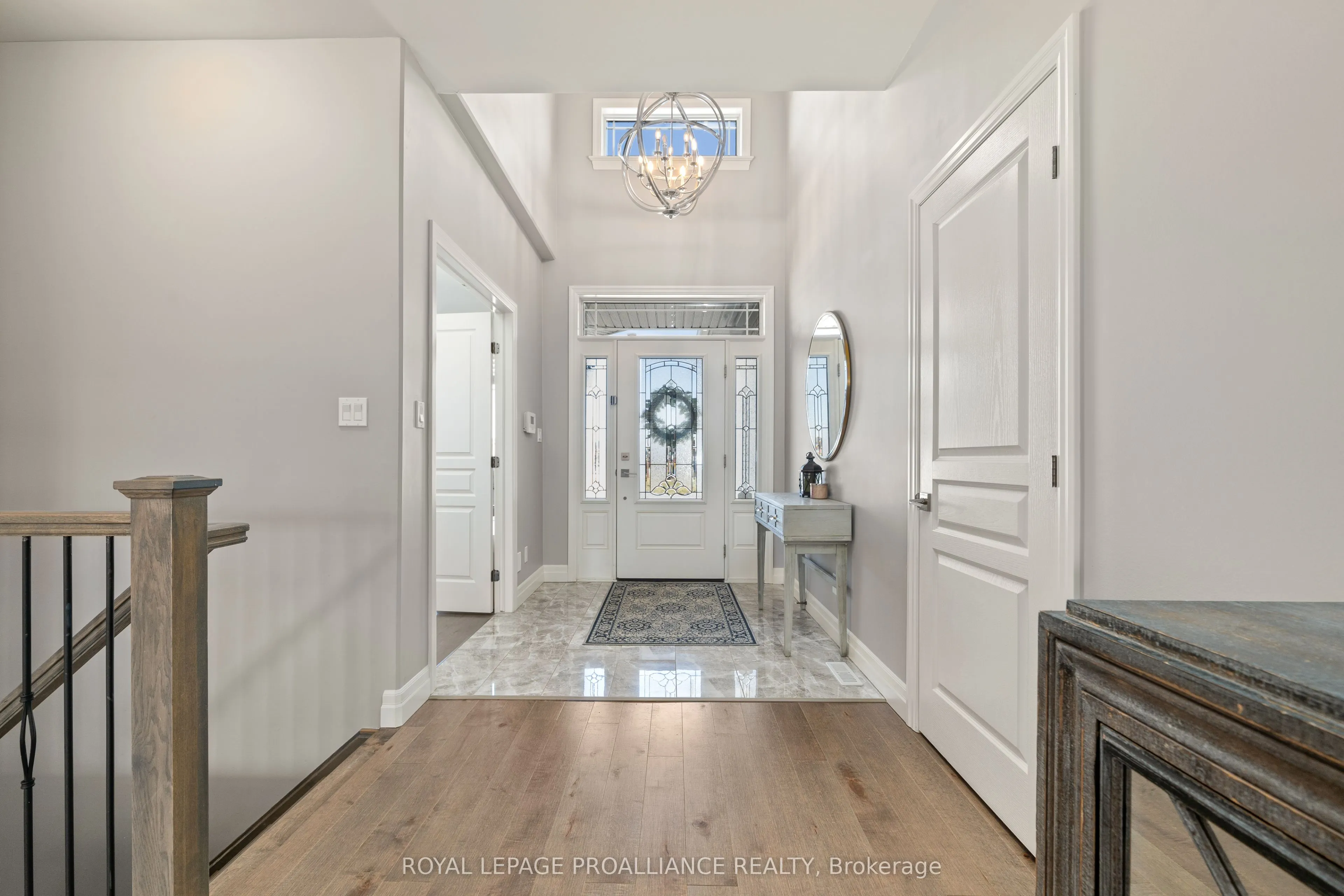 16 Hummingbird Drive