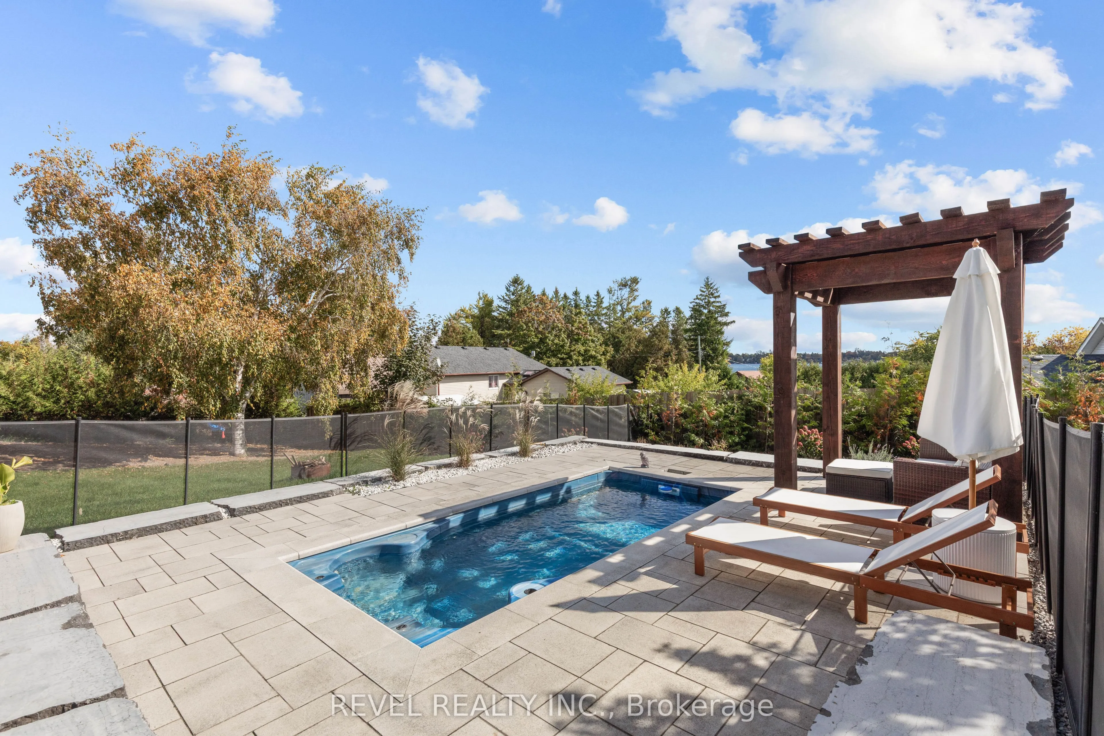 11 Marsh Creek Road