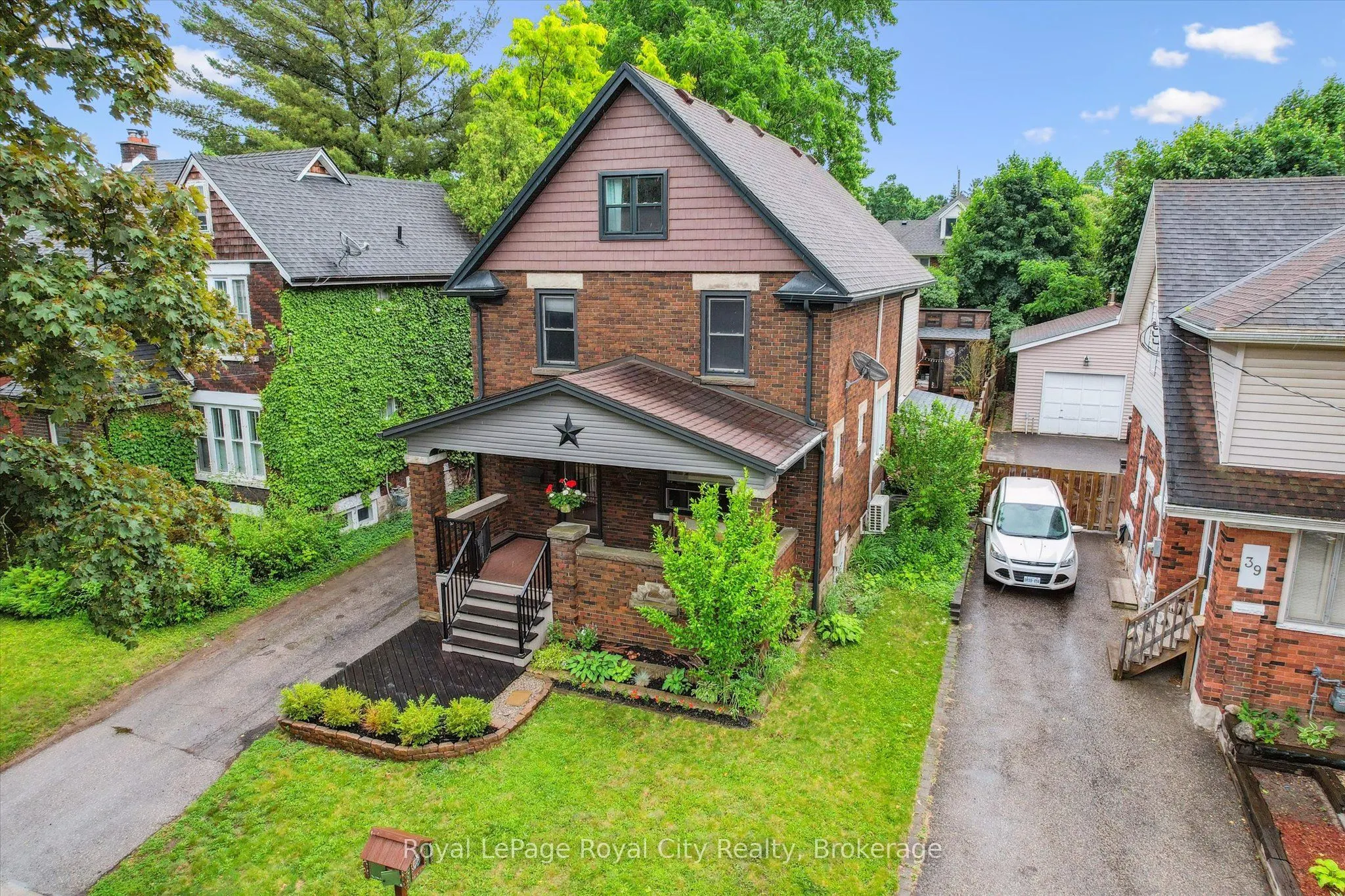 37 Brock Street