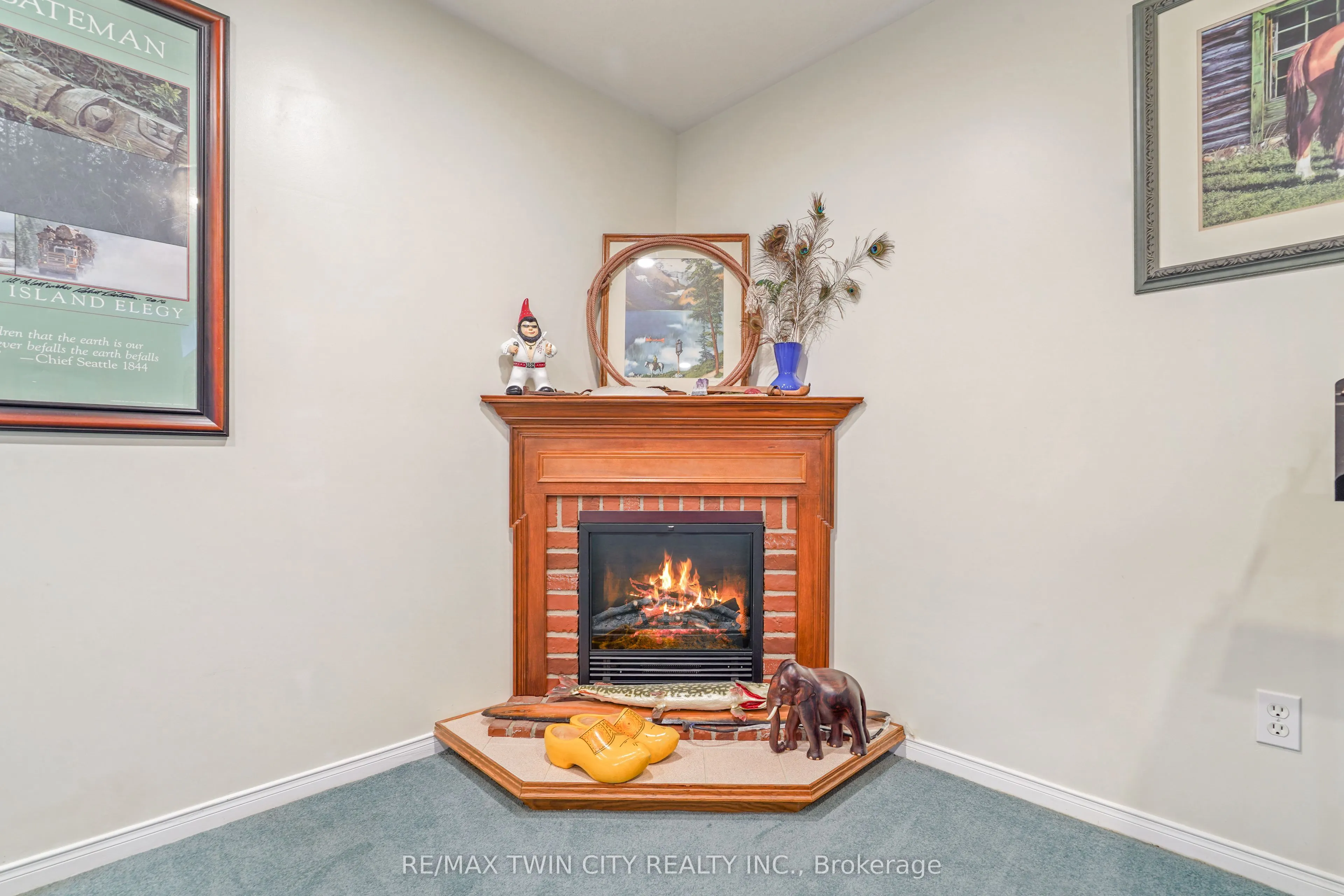 5 Anastasia Crescent