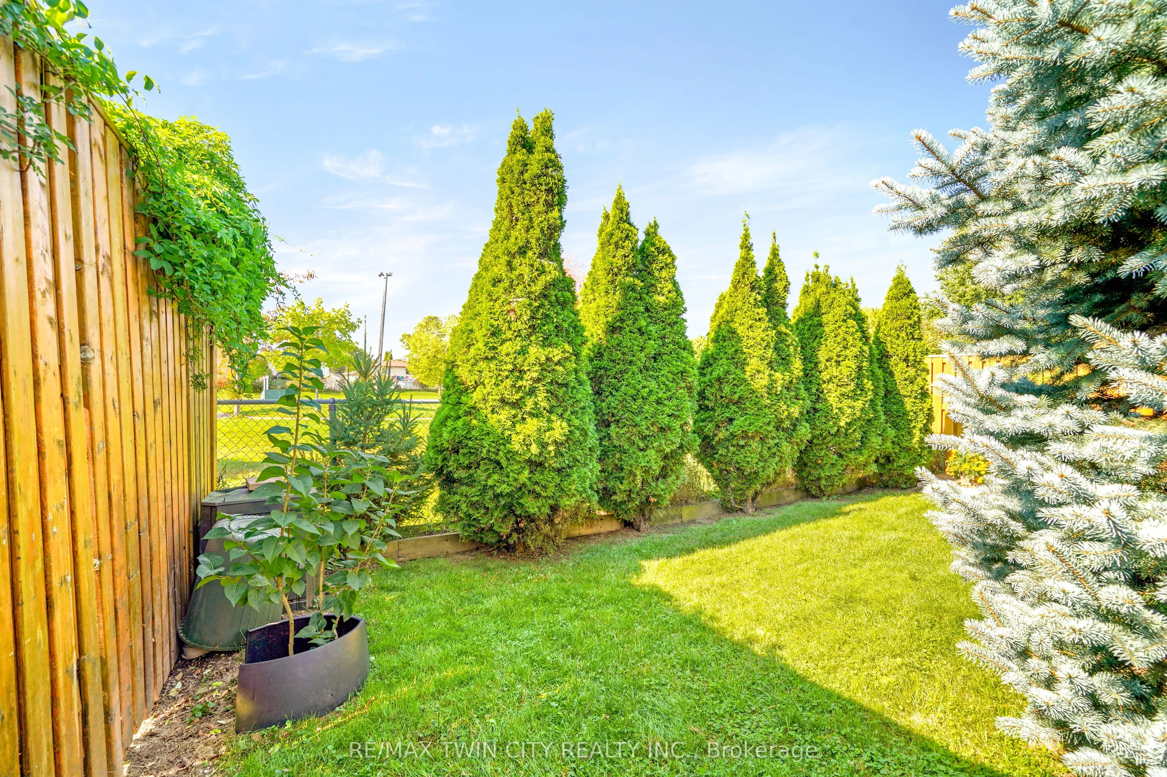 5 Anastasia Crescent