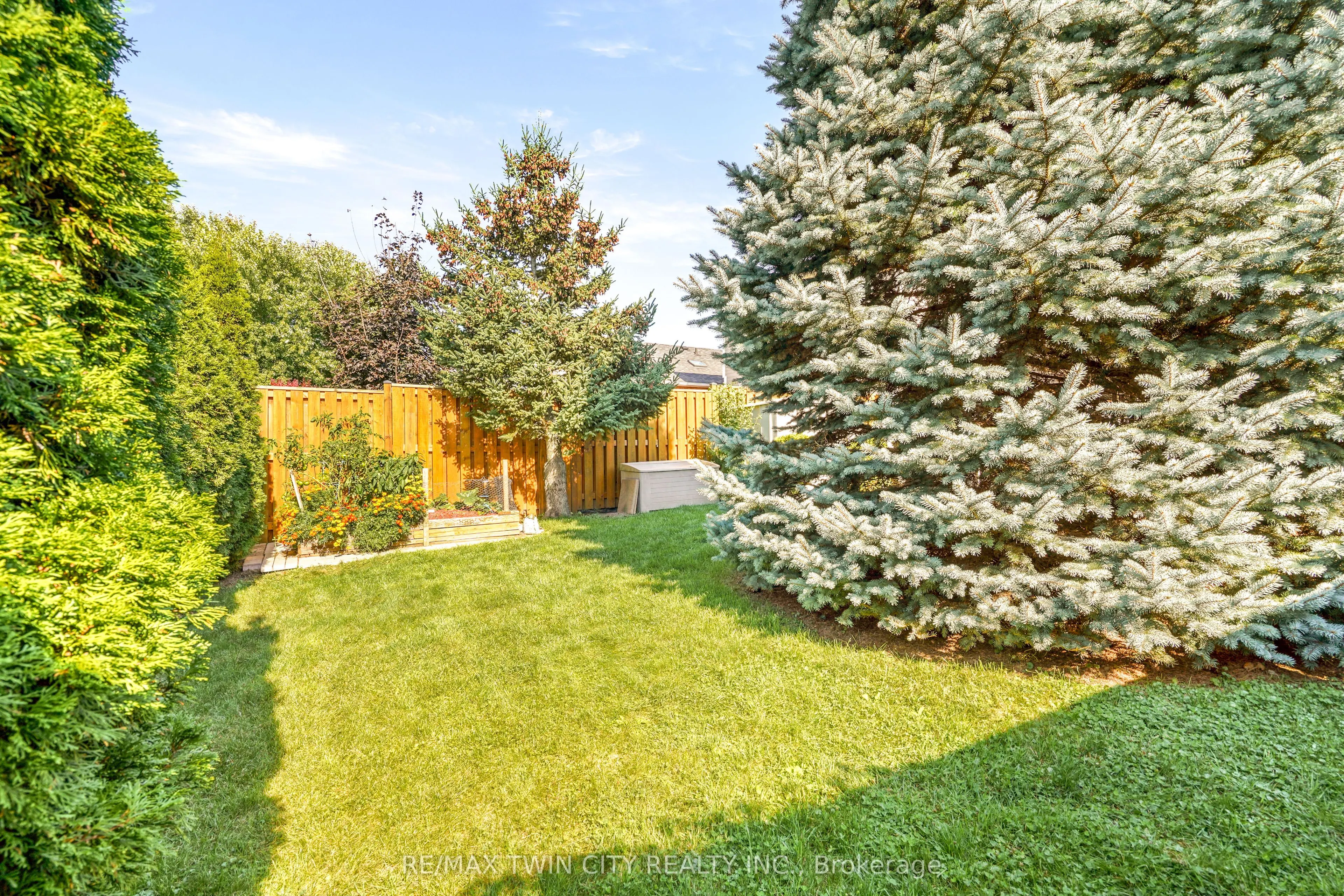 5 Anastasia Crescent
