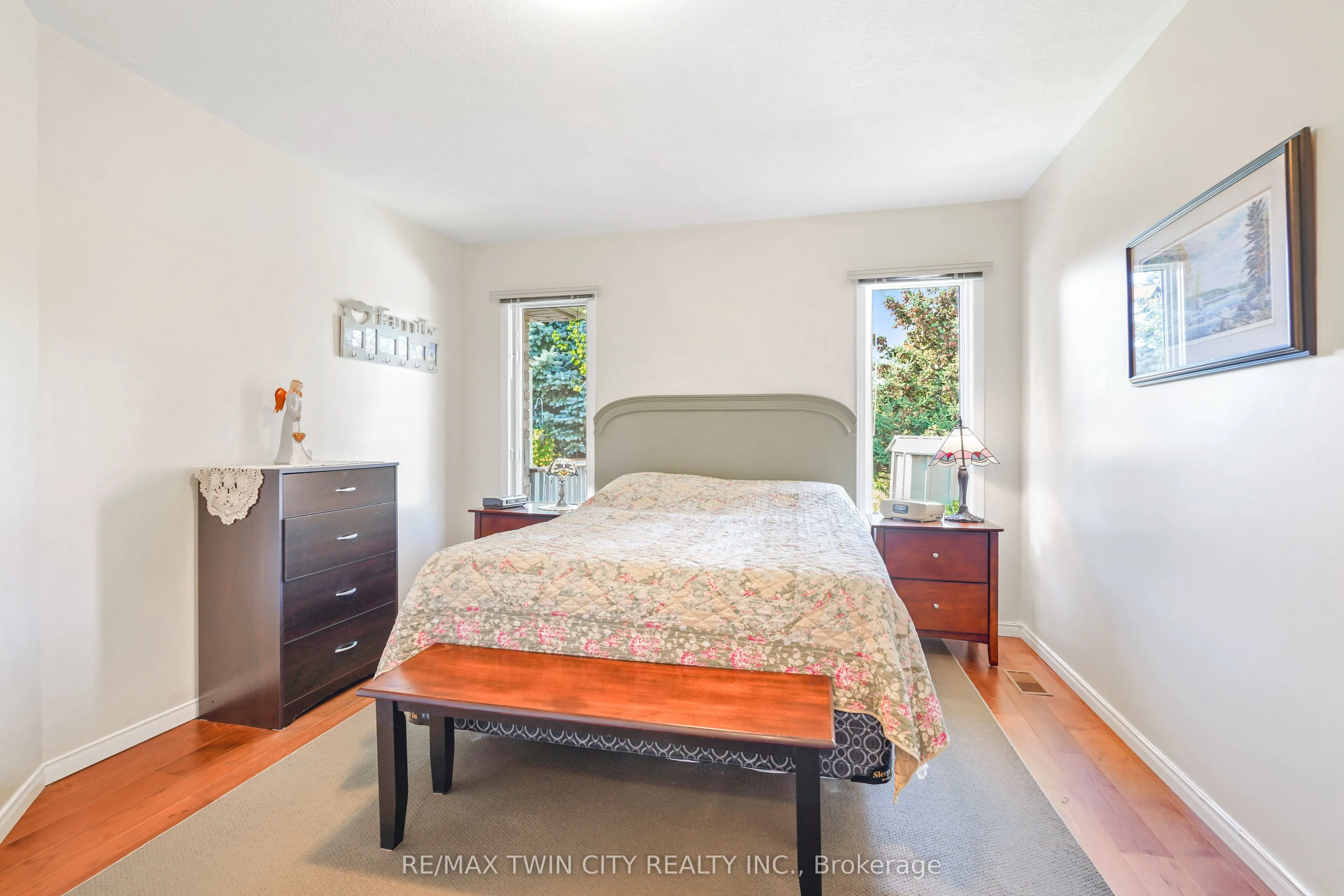 5 Anastasia Crescent