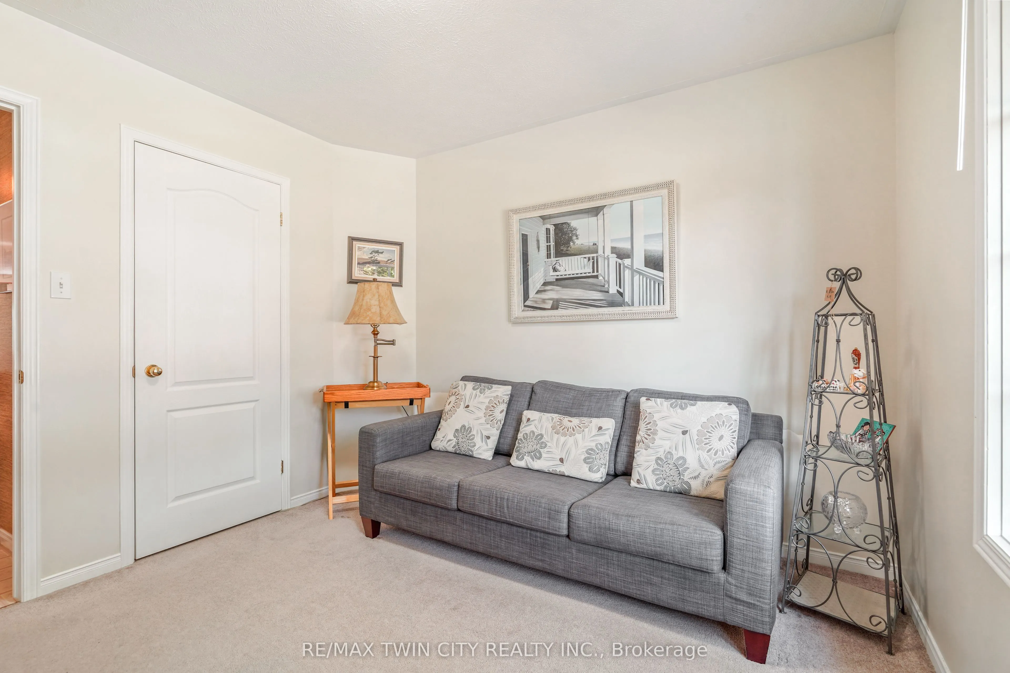 5 Anastasia Crescent