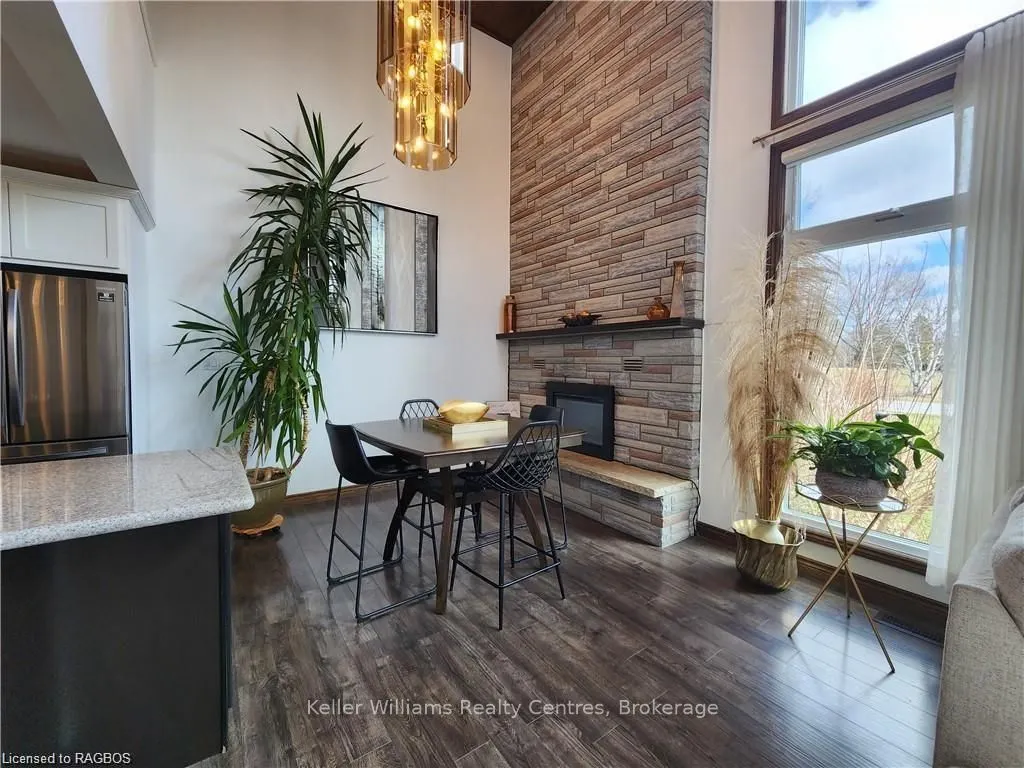 250 TYENDINAGA Drive