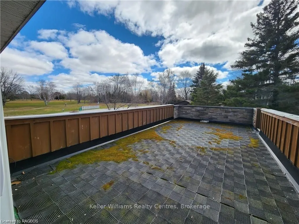 250 TYENDINAGA Drive