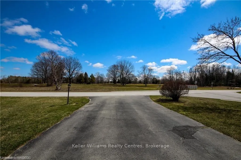 250 TYENDINAGA Drive