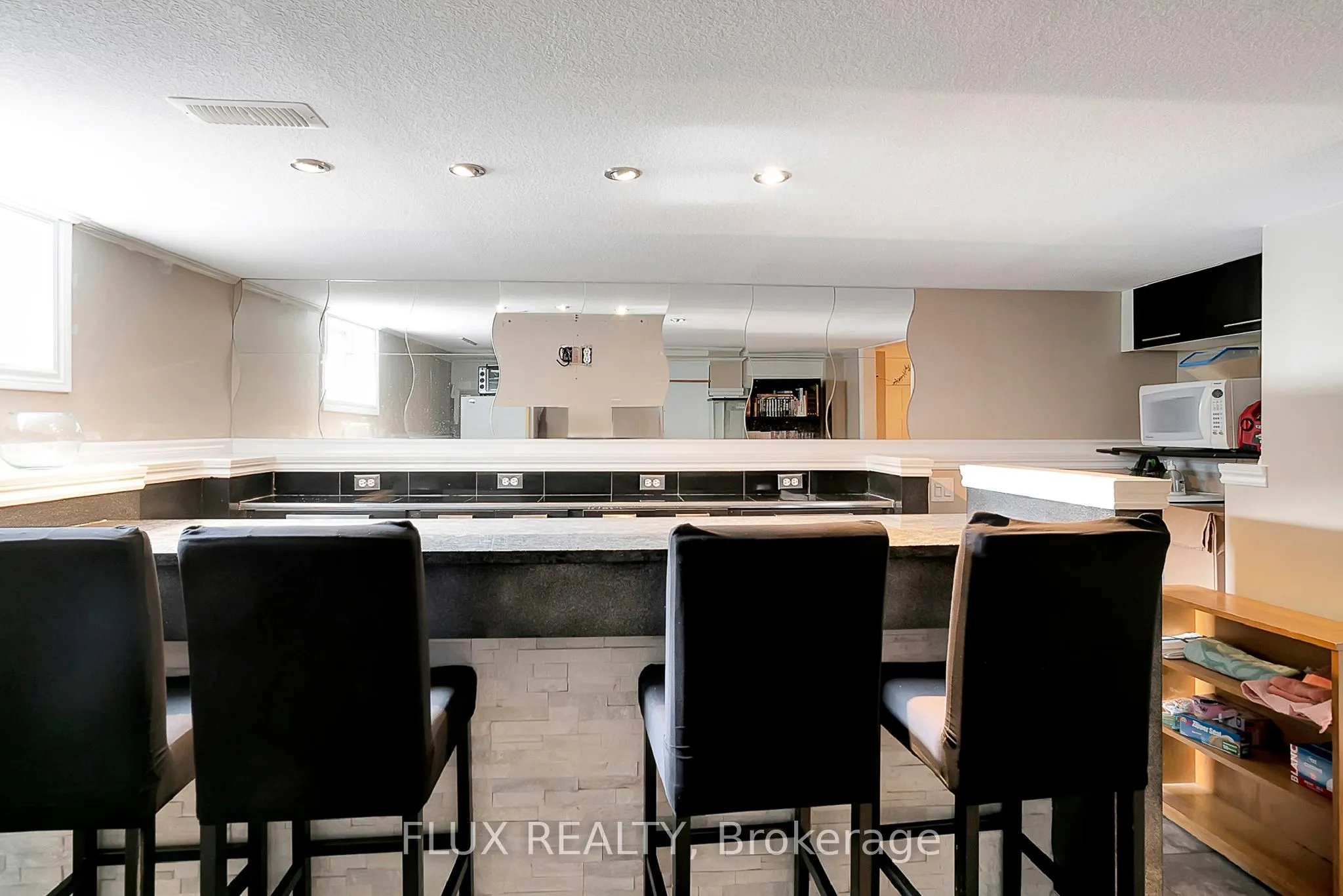 1392 Doon Village Road