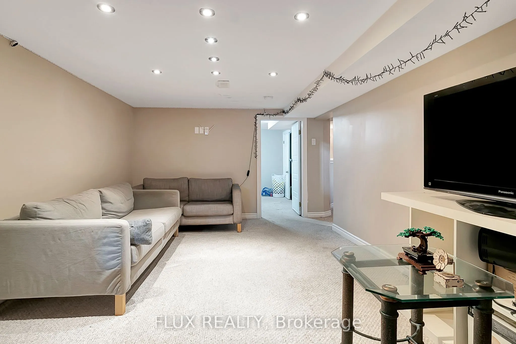 1392 Doon Village Road