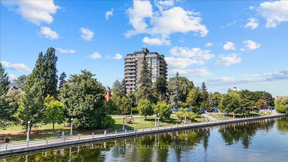 300 Queen Elizabeth Drive, #7D