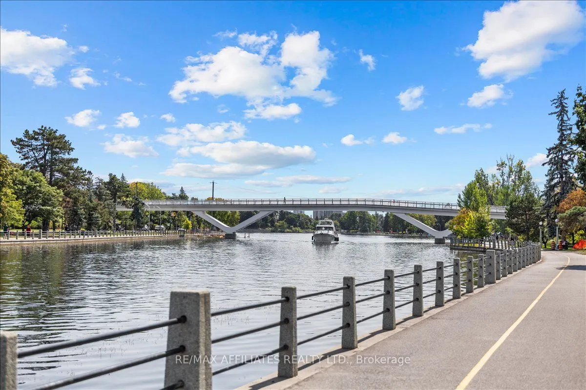 300 Queen Elizabeth Drive, #7D