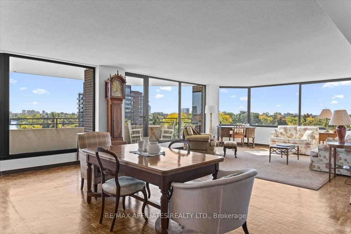 300 Queen Elizabeth Drive, #7D