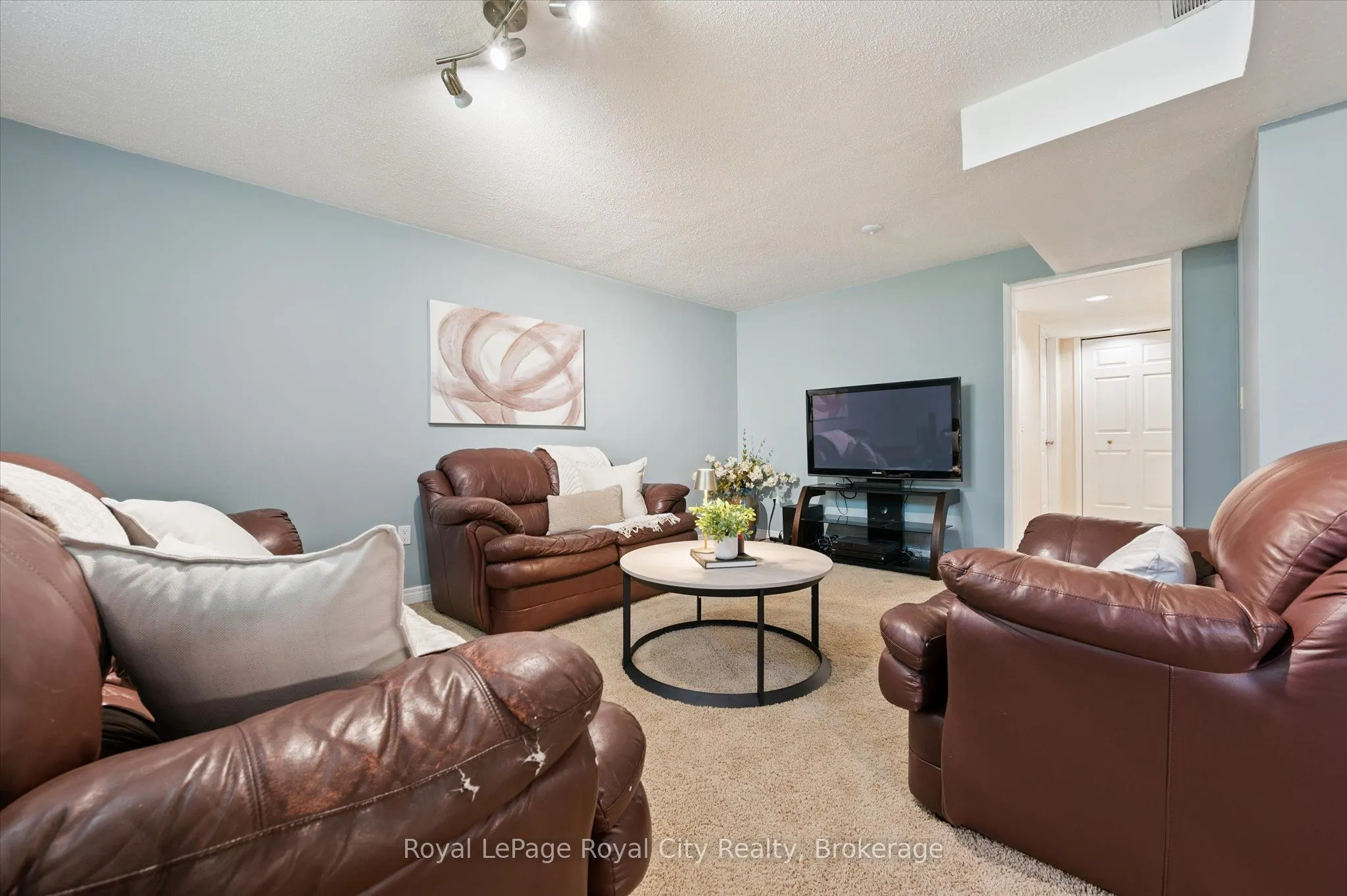 3 Pine Ridge Drive