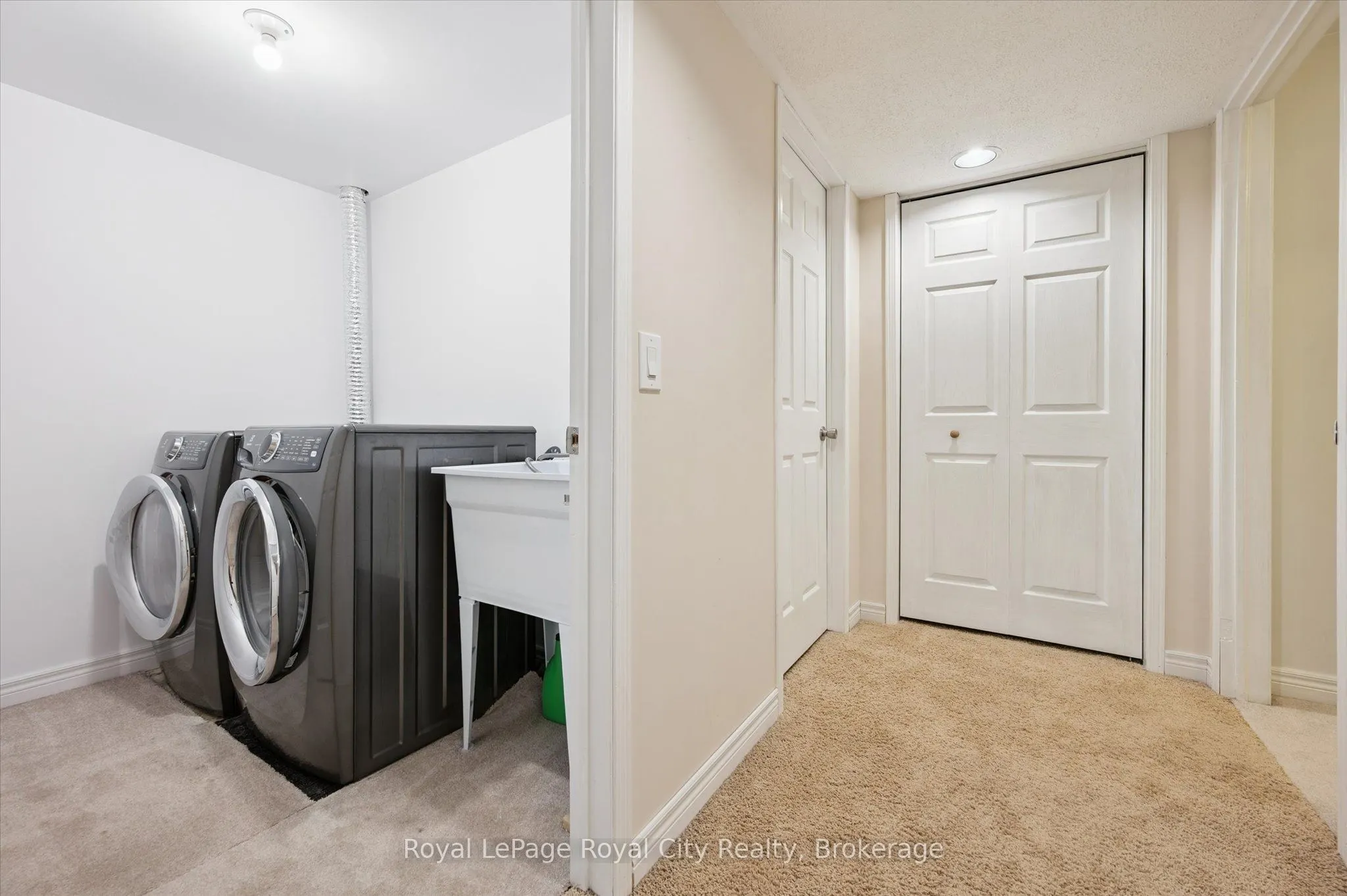 3 Pine Ridge Drive