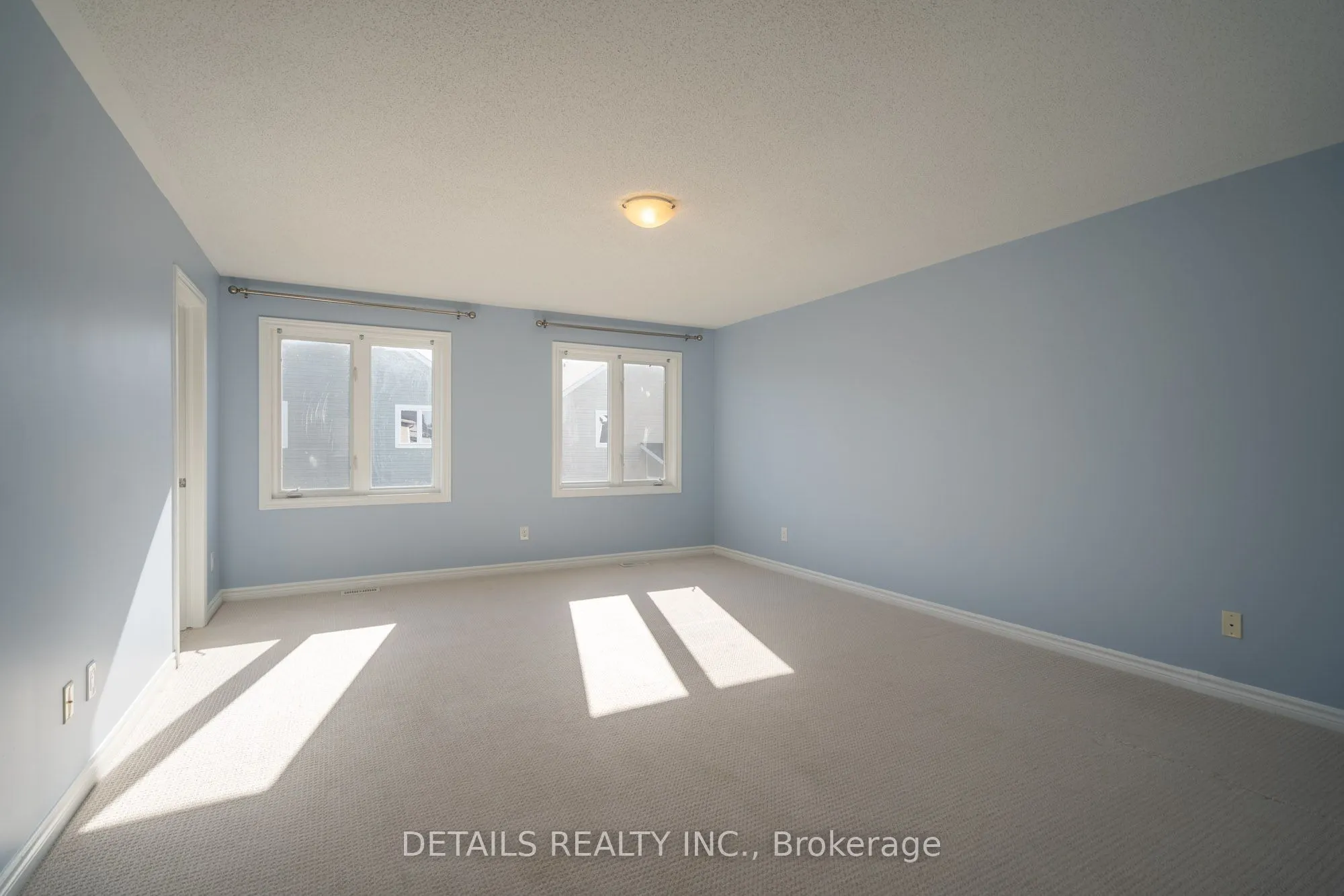 303 Bobolink Ridge