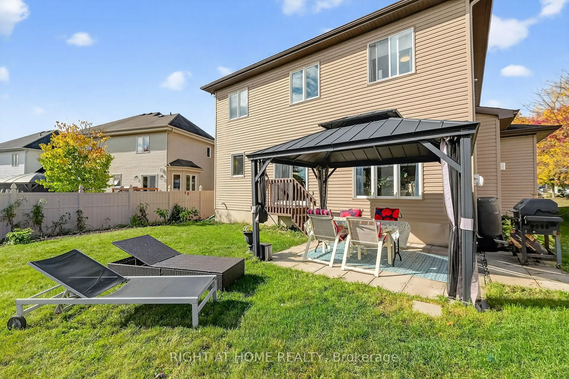 380 Quartz Avenue N