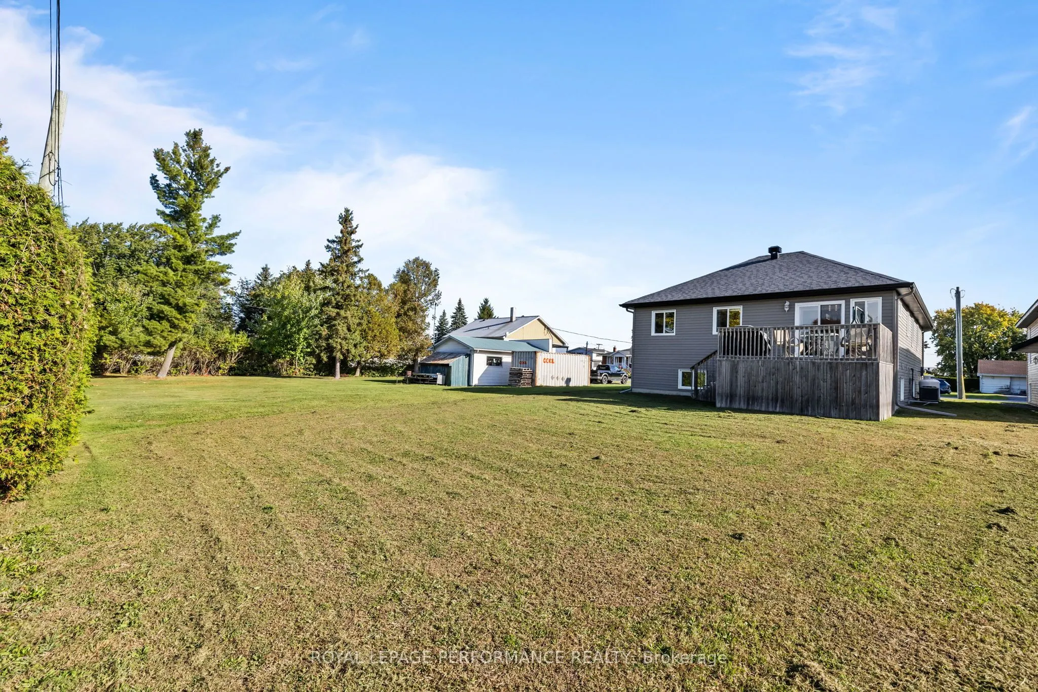 5 Lamoureux Street