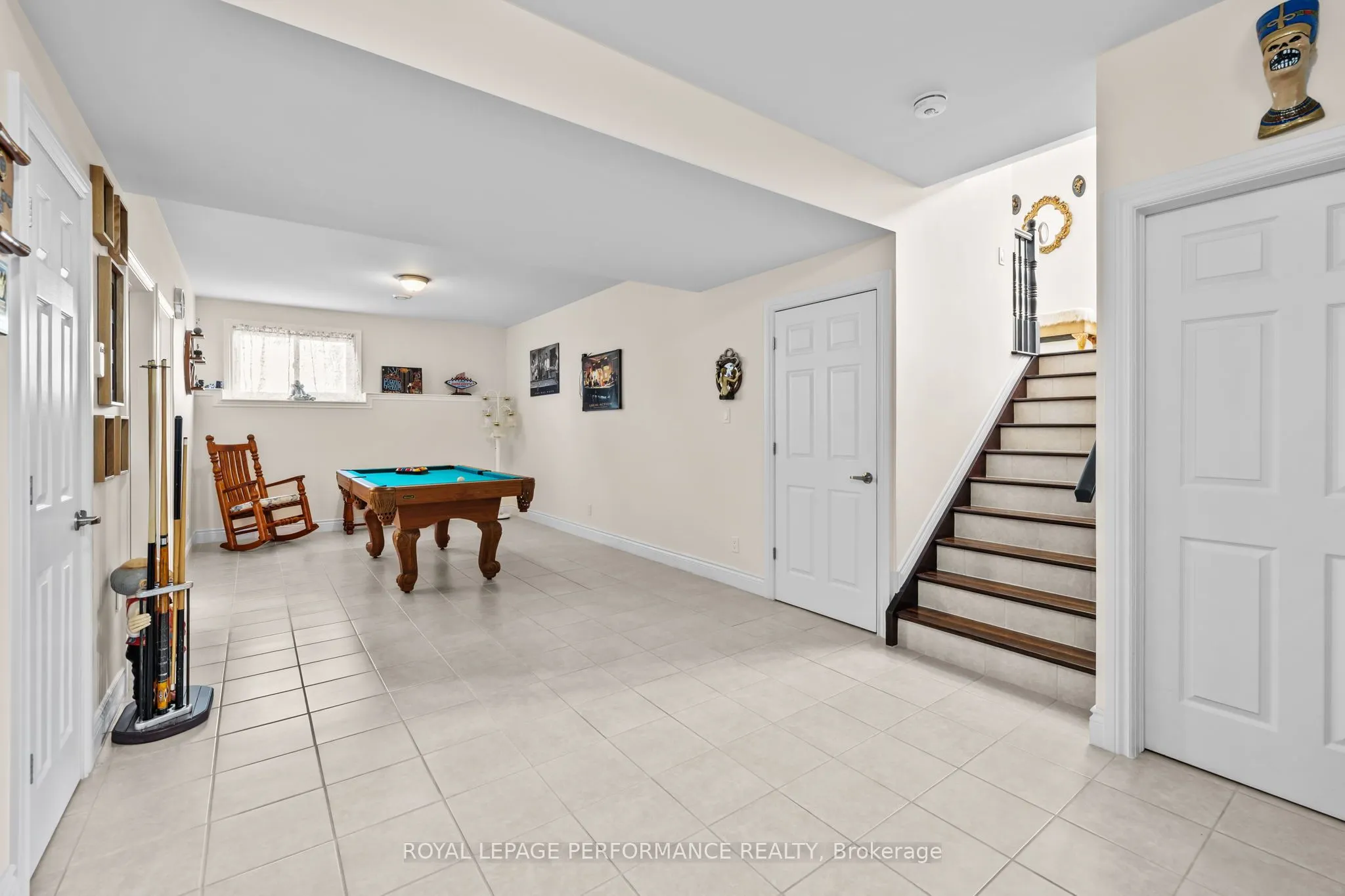 5 Lamoureux Street
