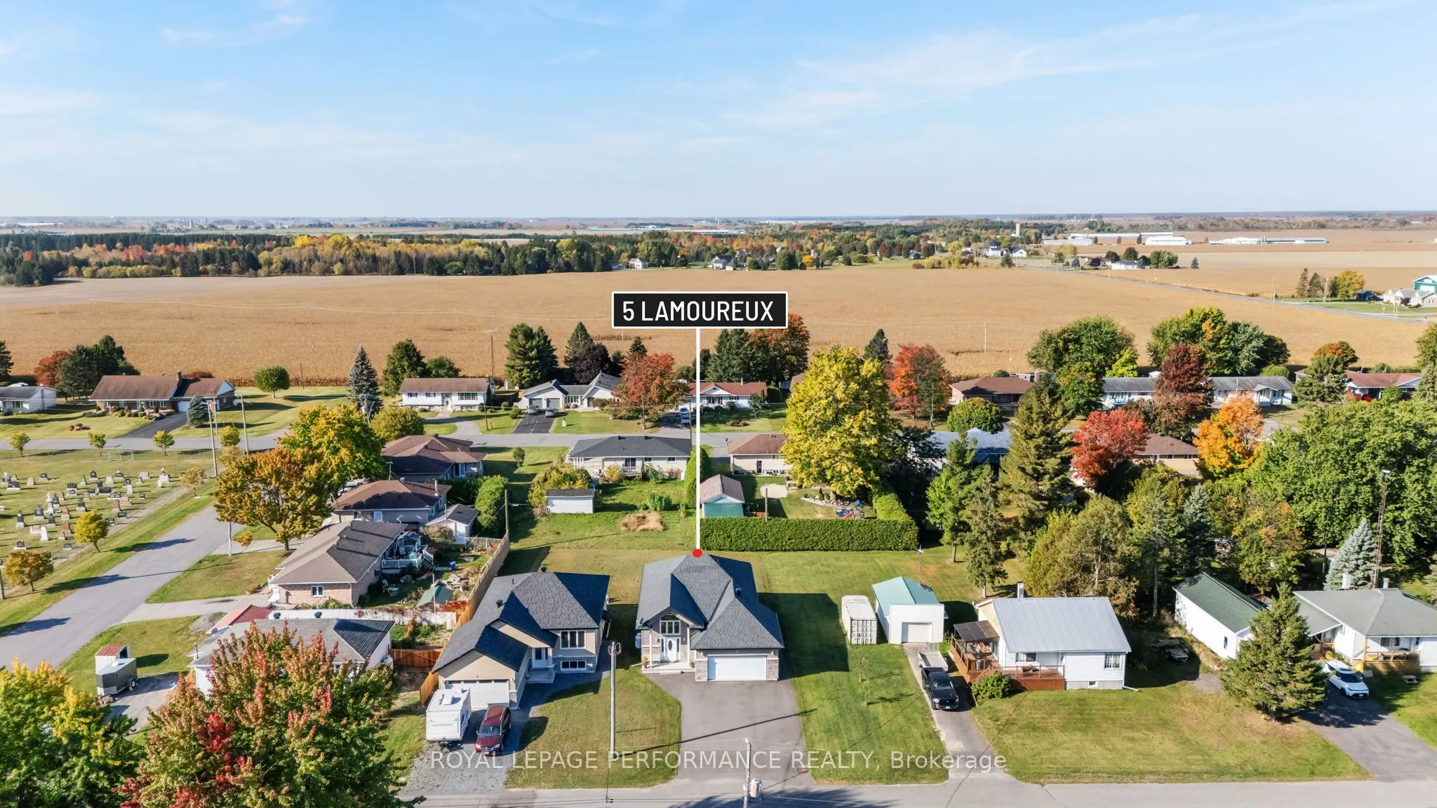 5 Lamoureux Street