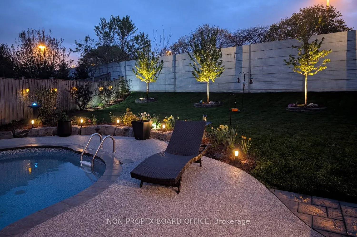 19 Dyment Court