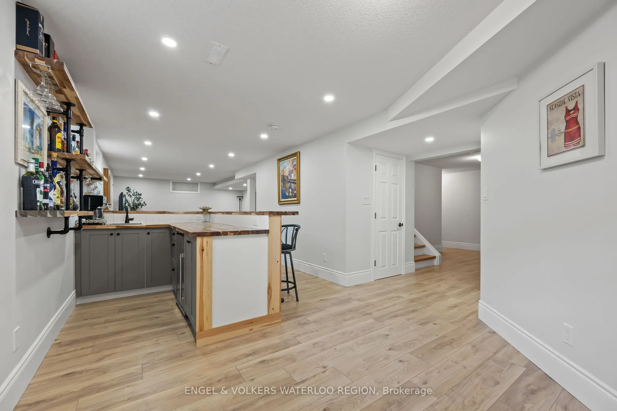 485 Beckwith Court