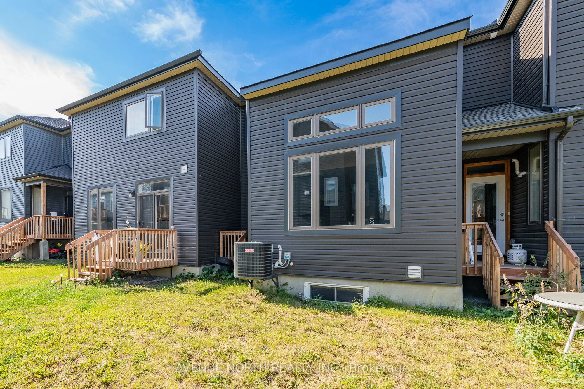 1024 Kijik Crescent