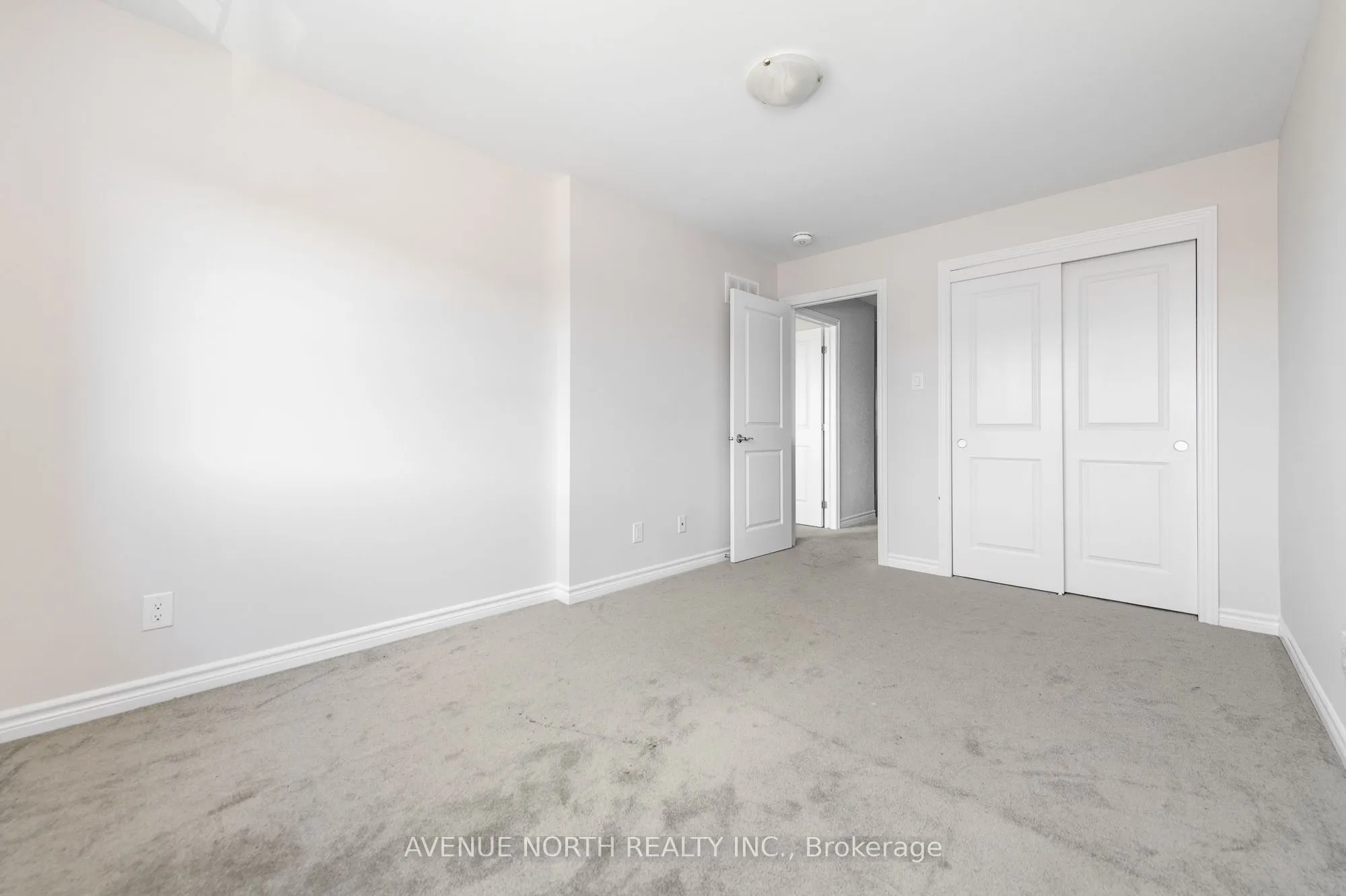1024 Kijik Crescent