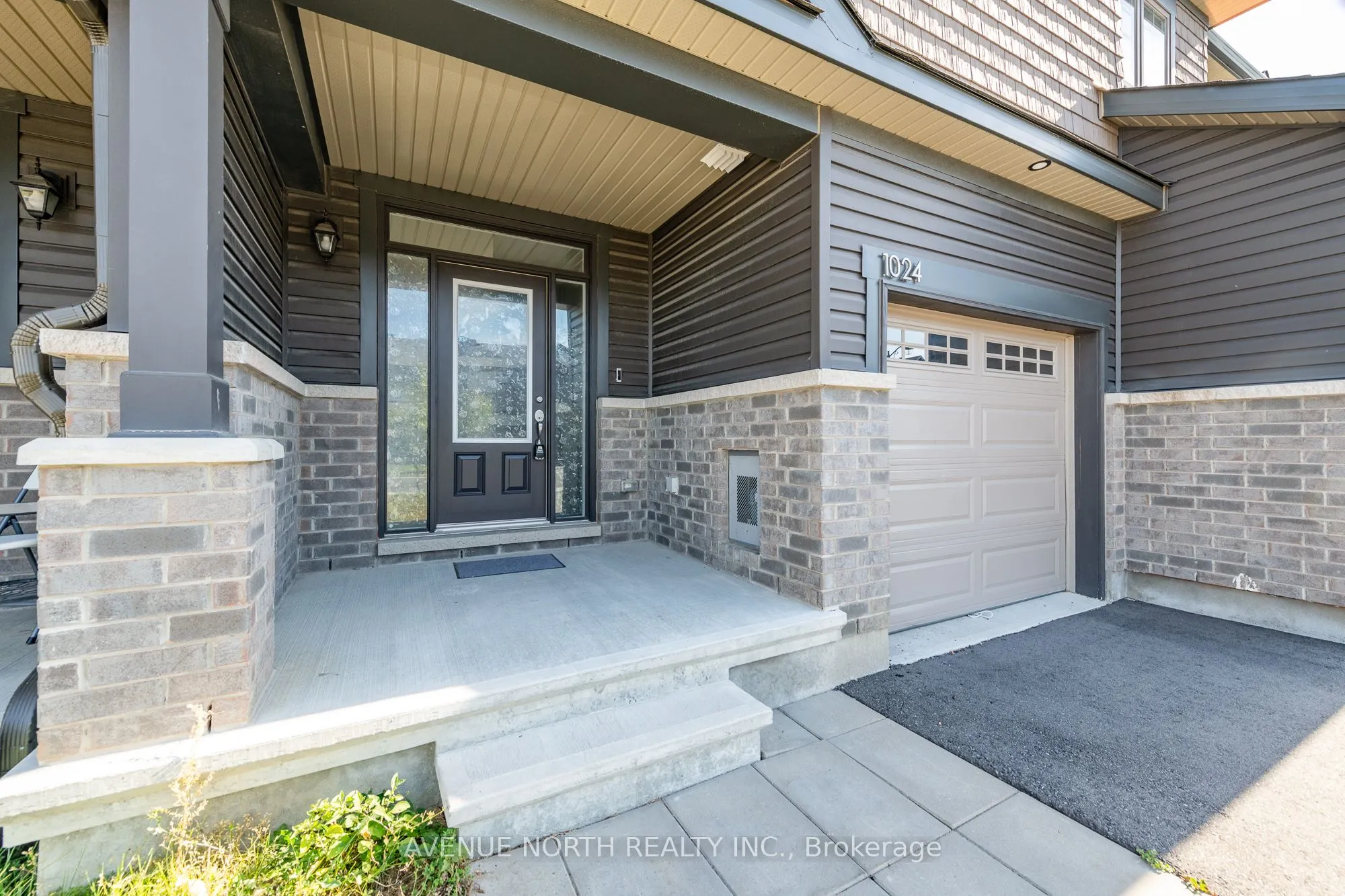 1024 Kijik Crescent