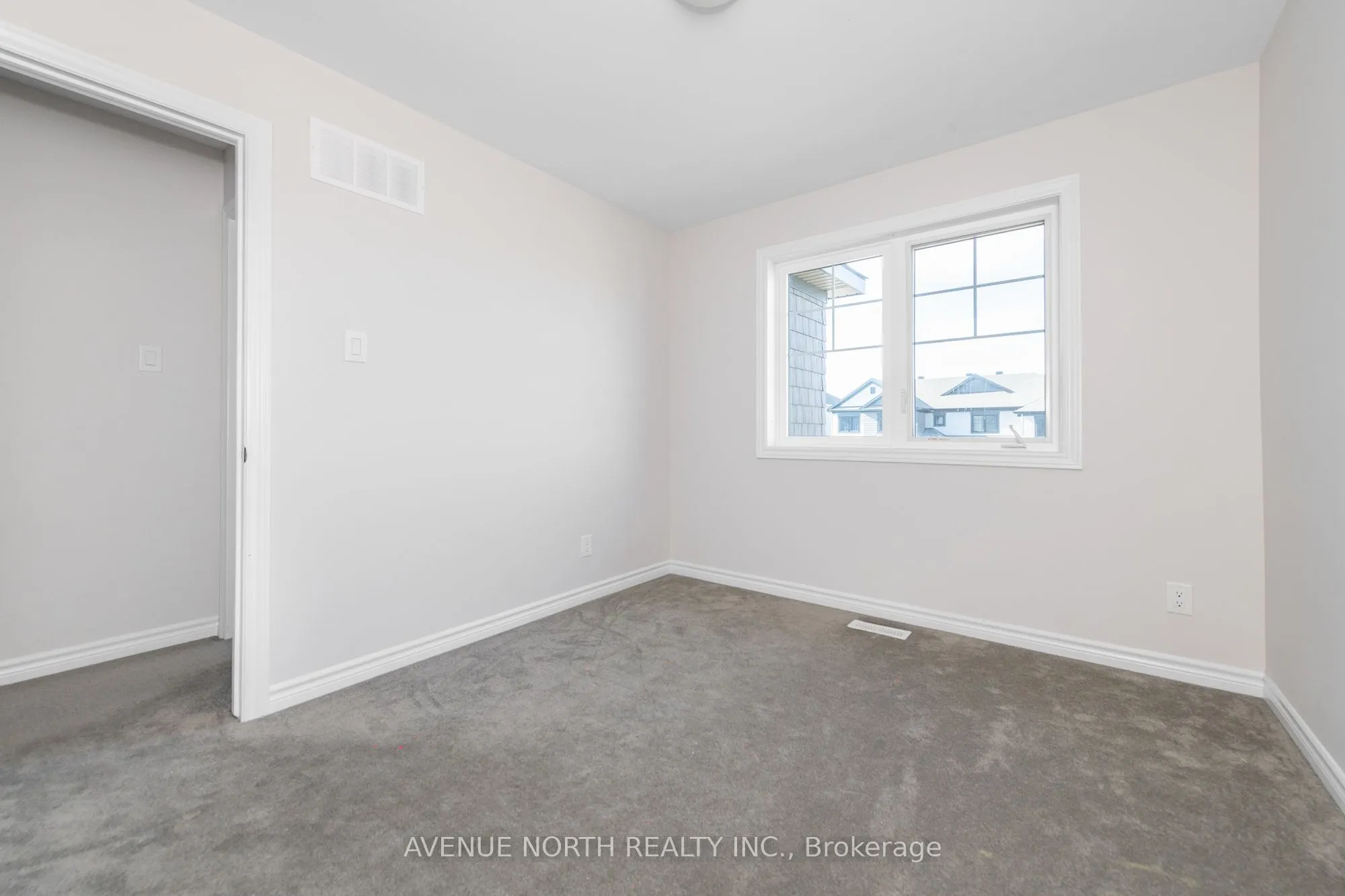 1024 Kijik Crescent
