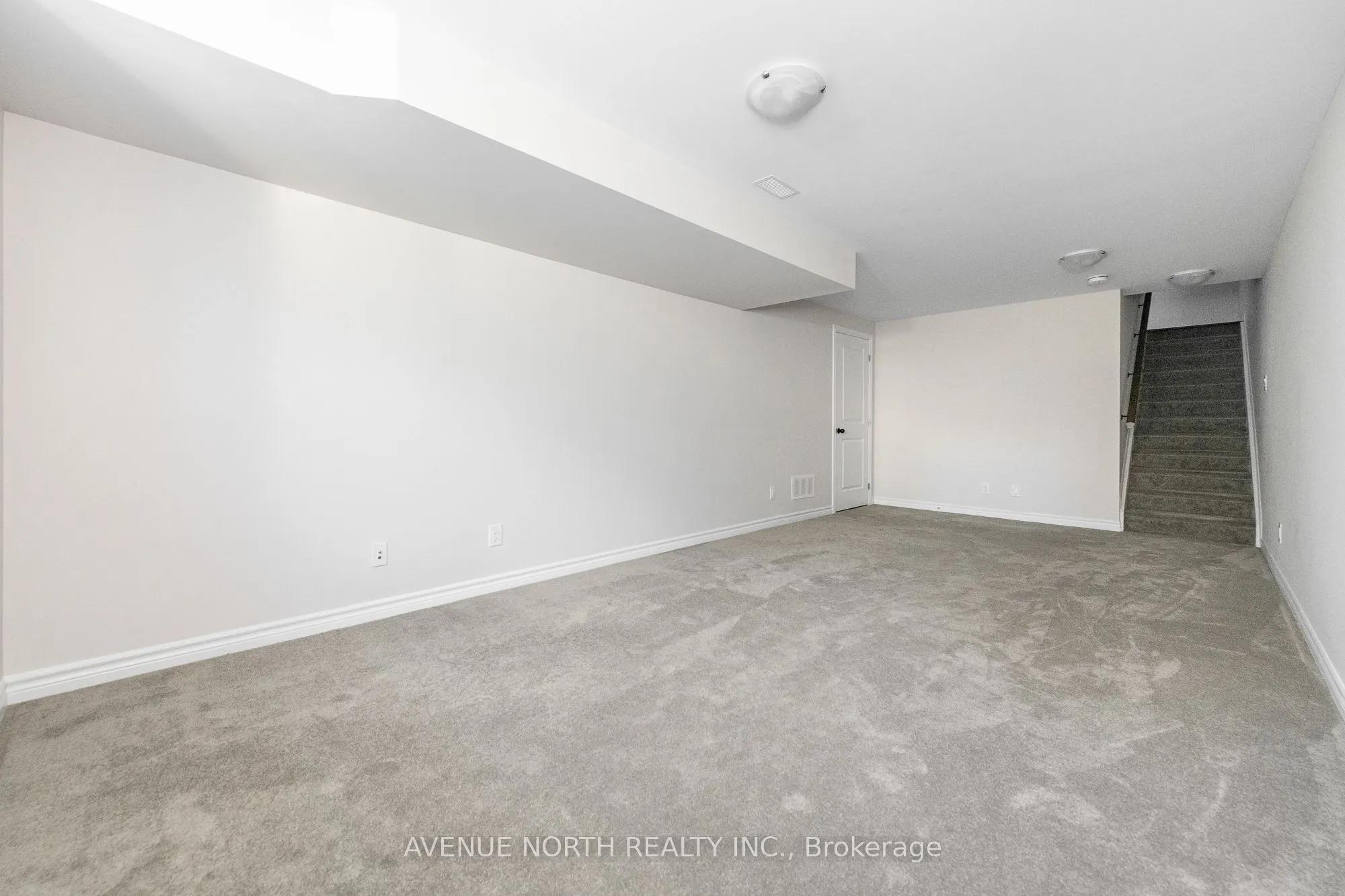 1024 Kijik Crescent