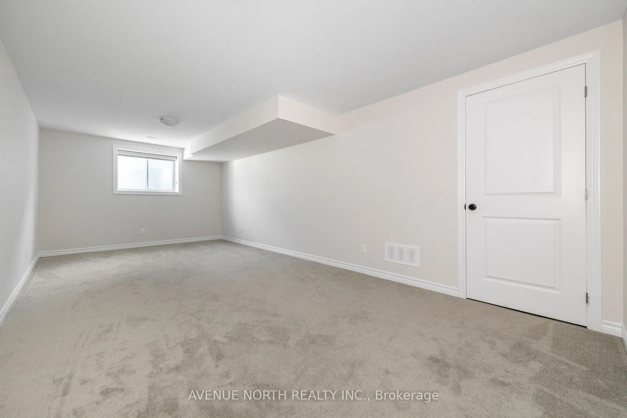 1024 Kijik Crescent