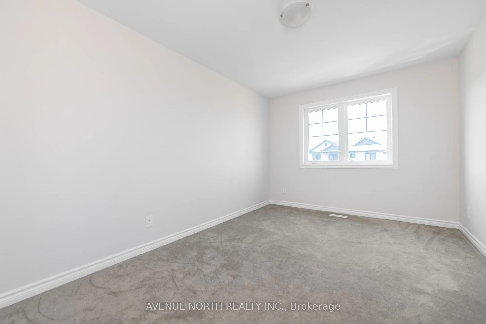 1024 Kijik Crescent