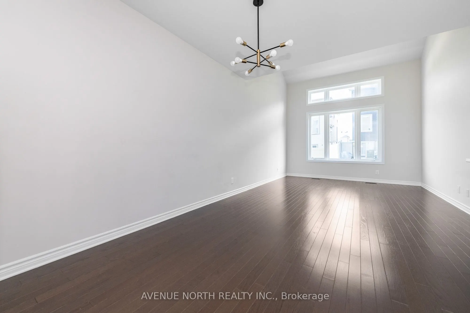 1024 Kijik Crescent