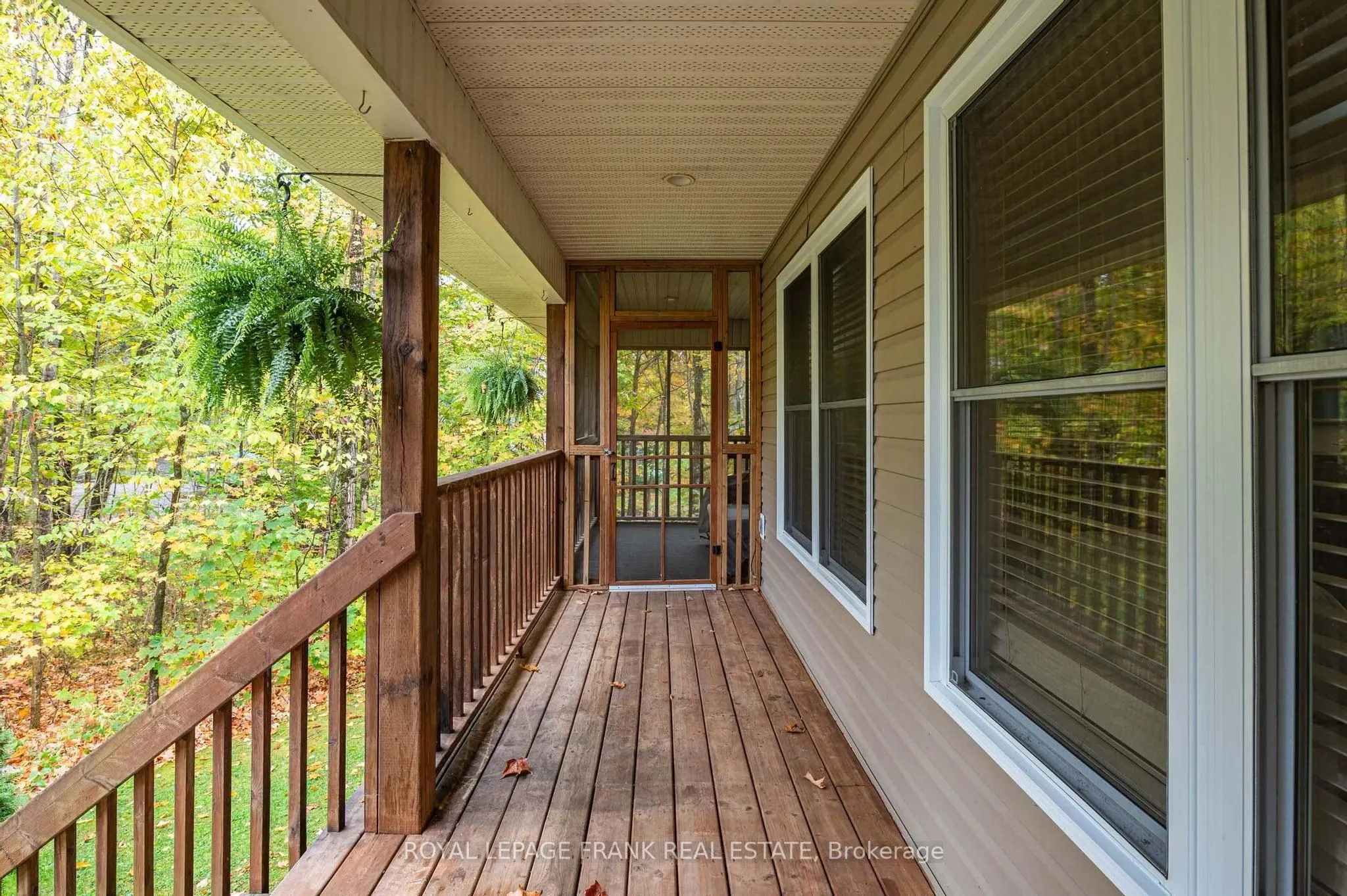 25 Lakeland Avenue