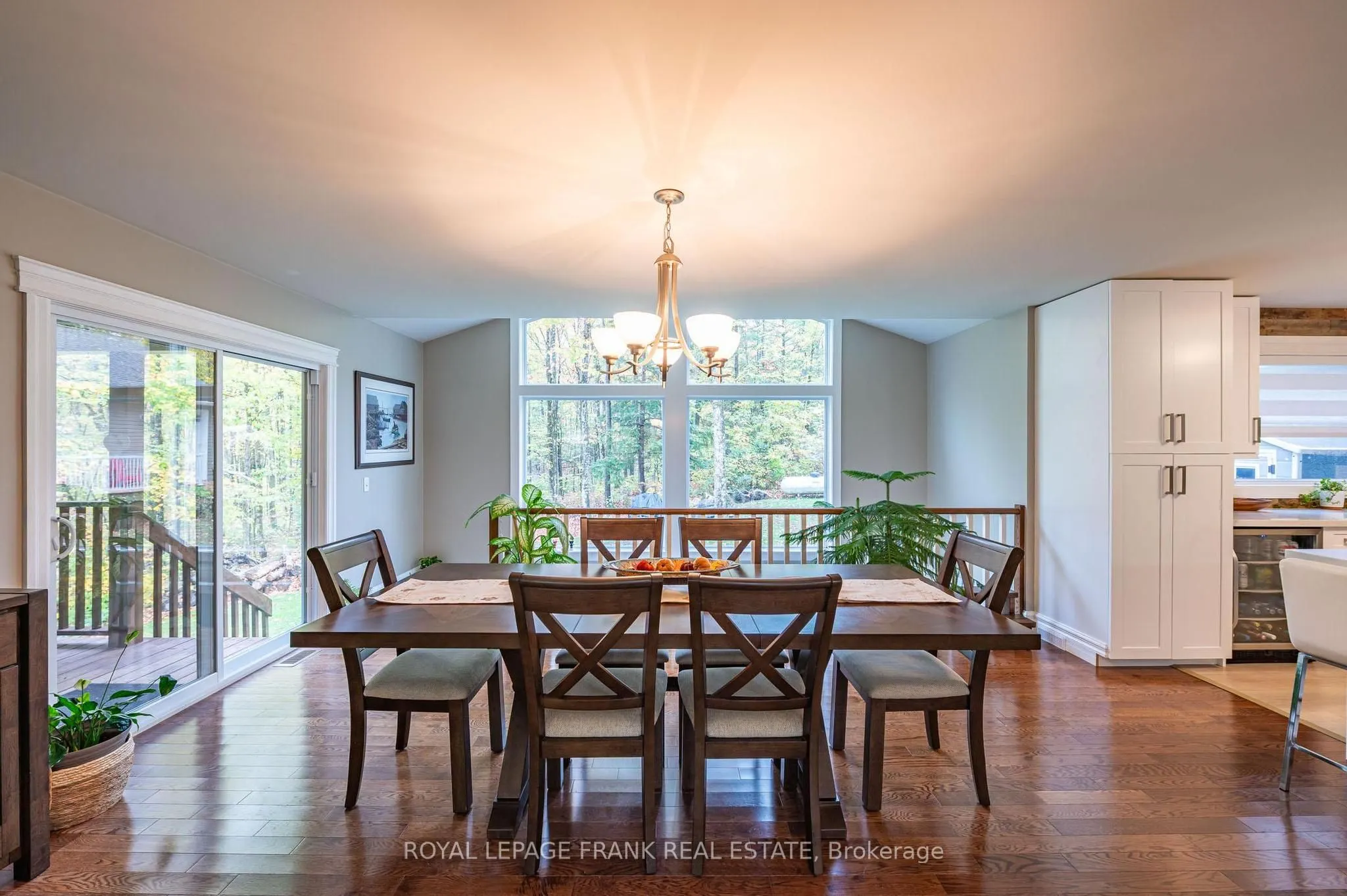 25 Lakeland Avenue