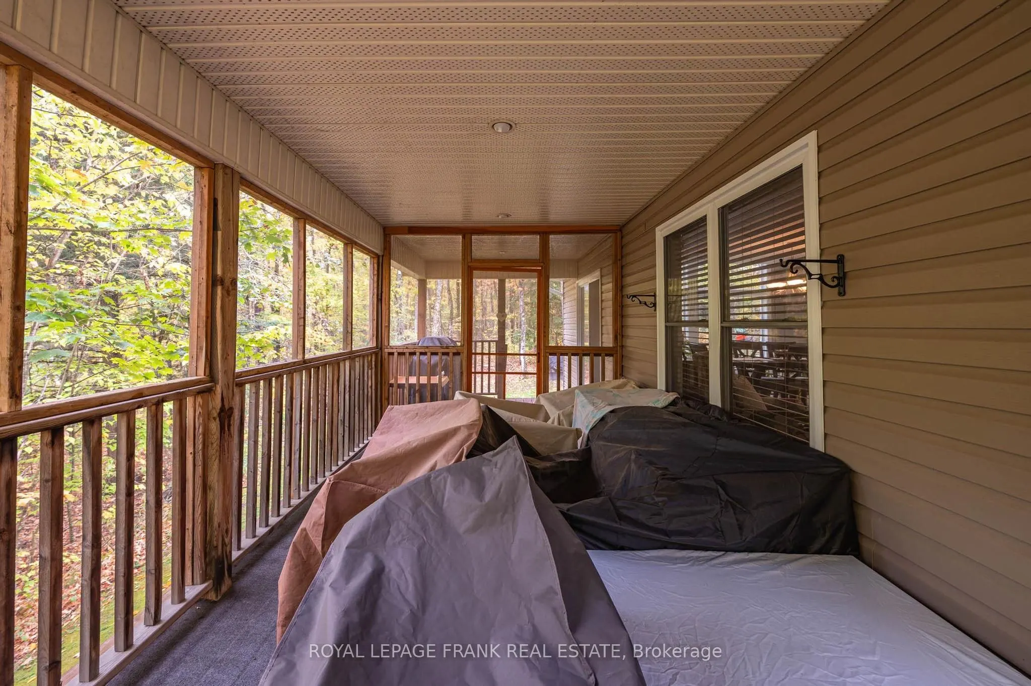 25 Lakeland Avenue