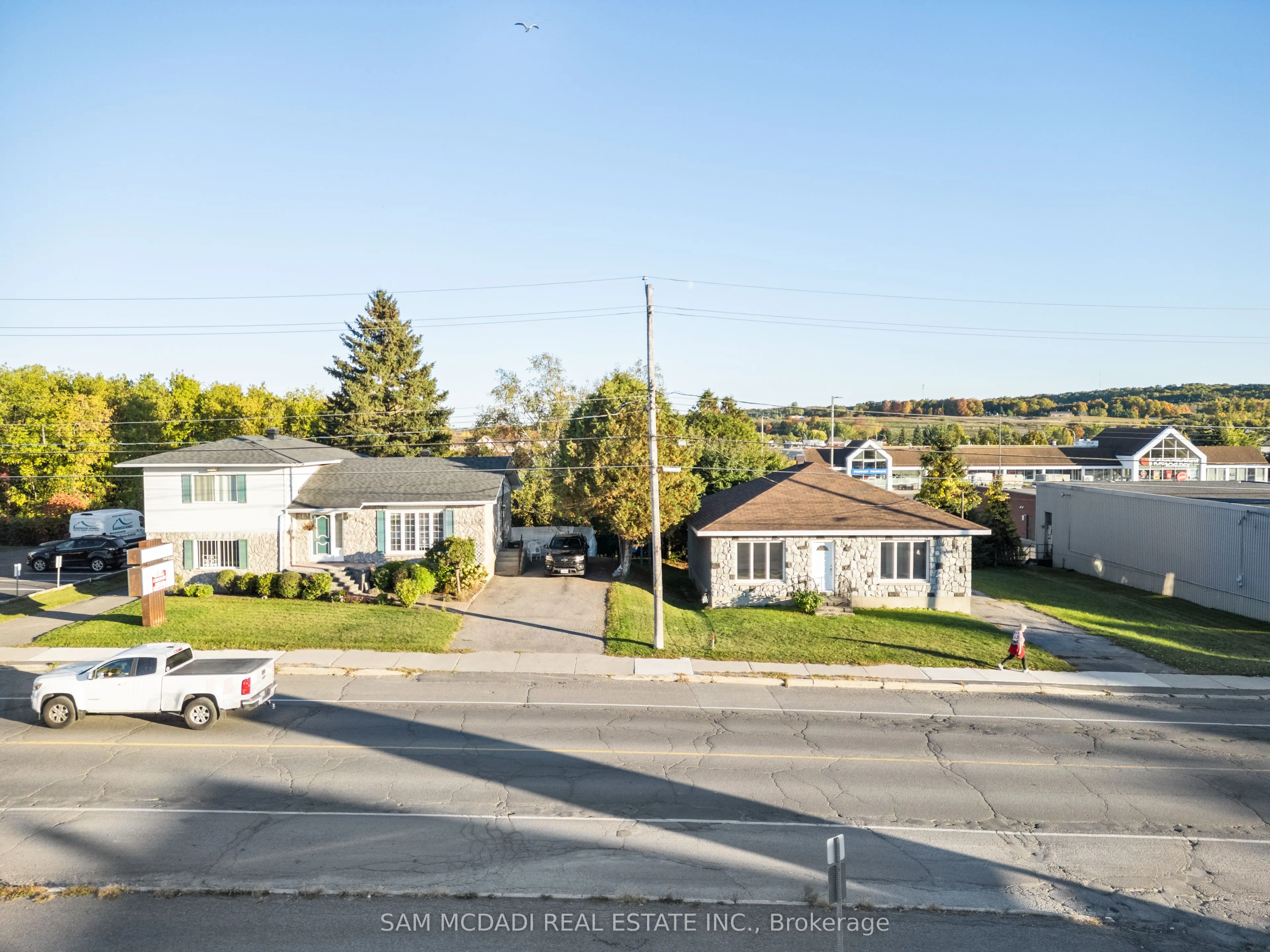 2709 Laurier Street