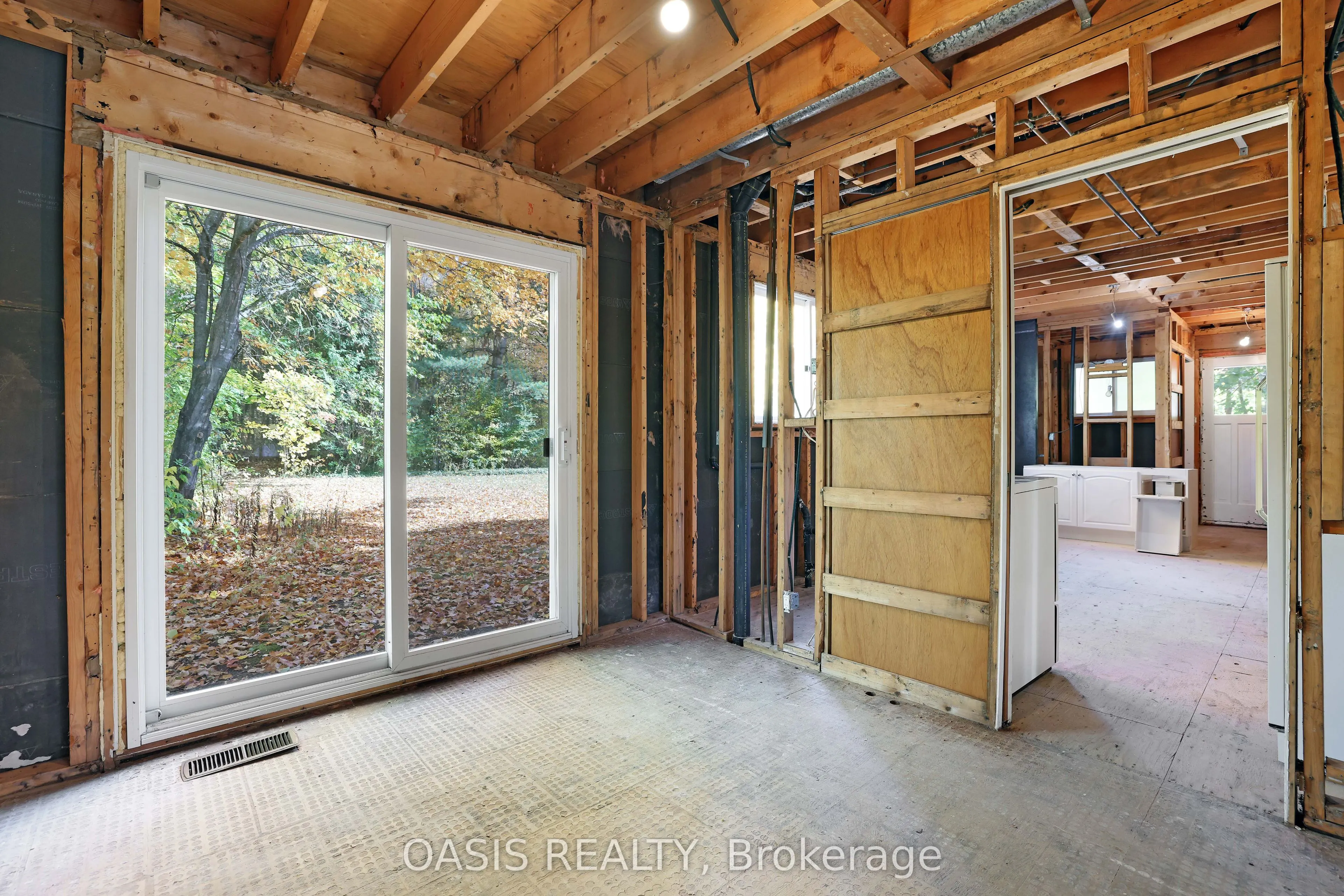 120 Glenncastle Drive