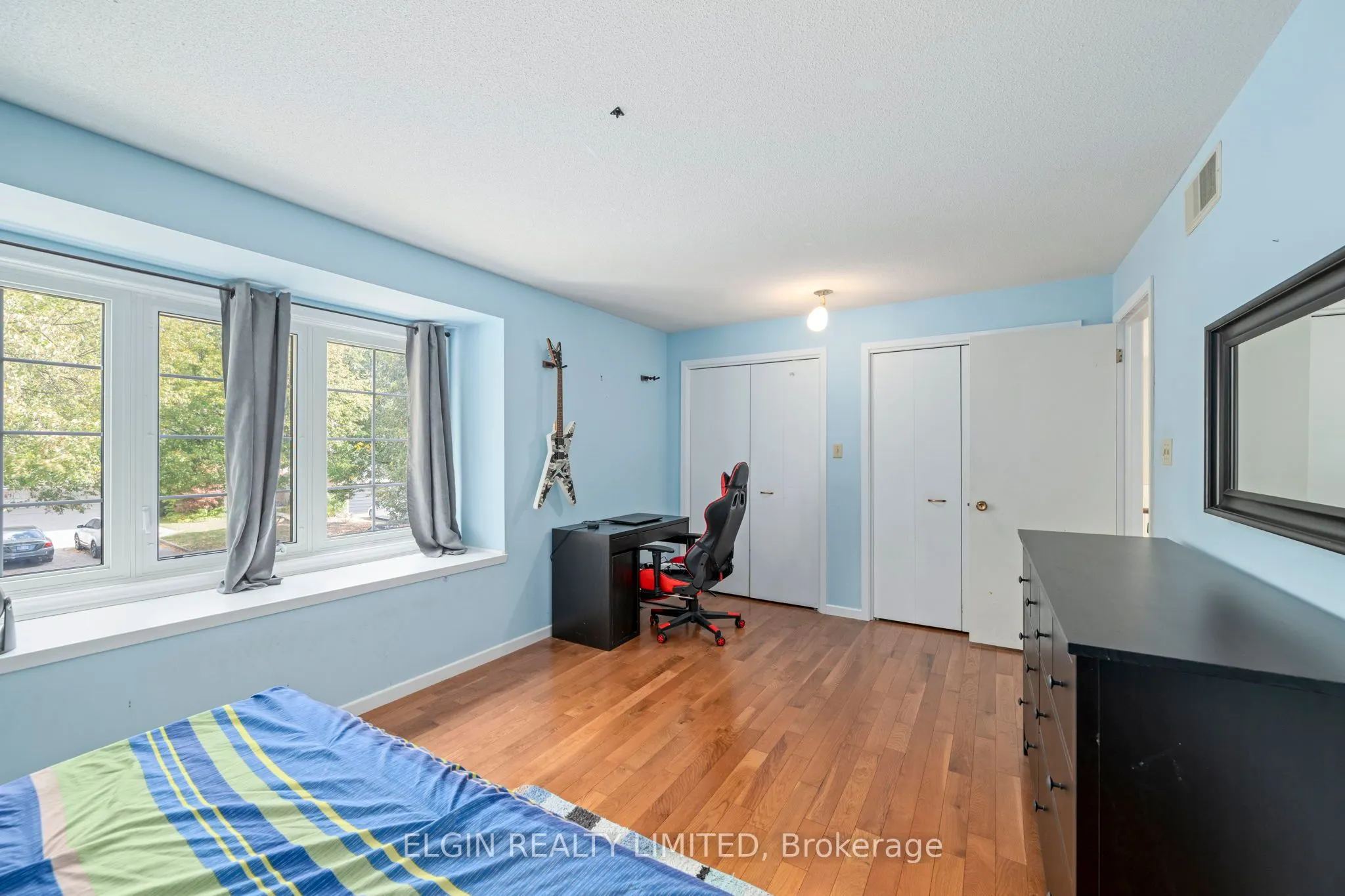 23 Farmington Crescent