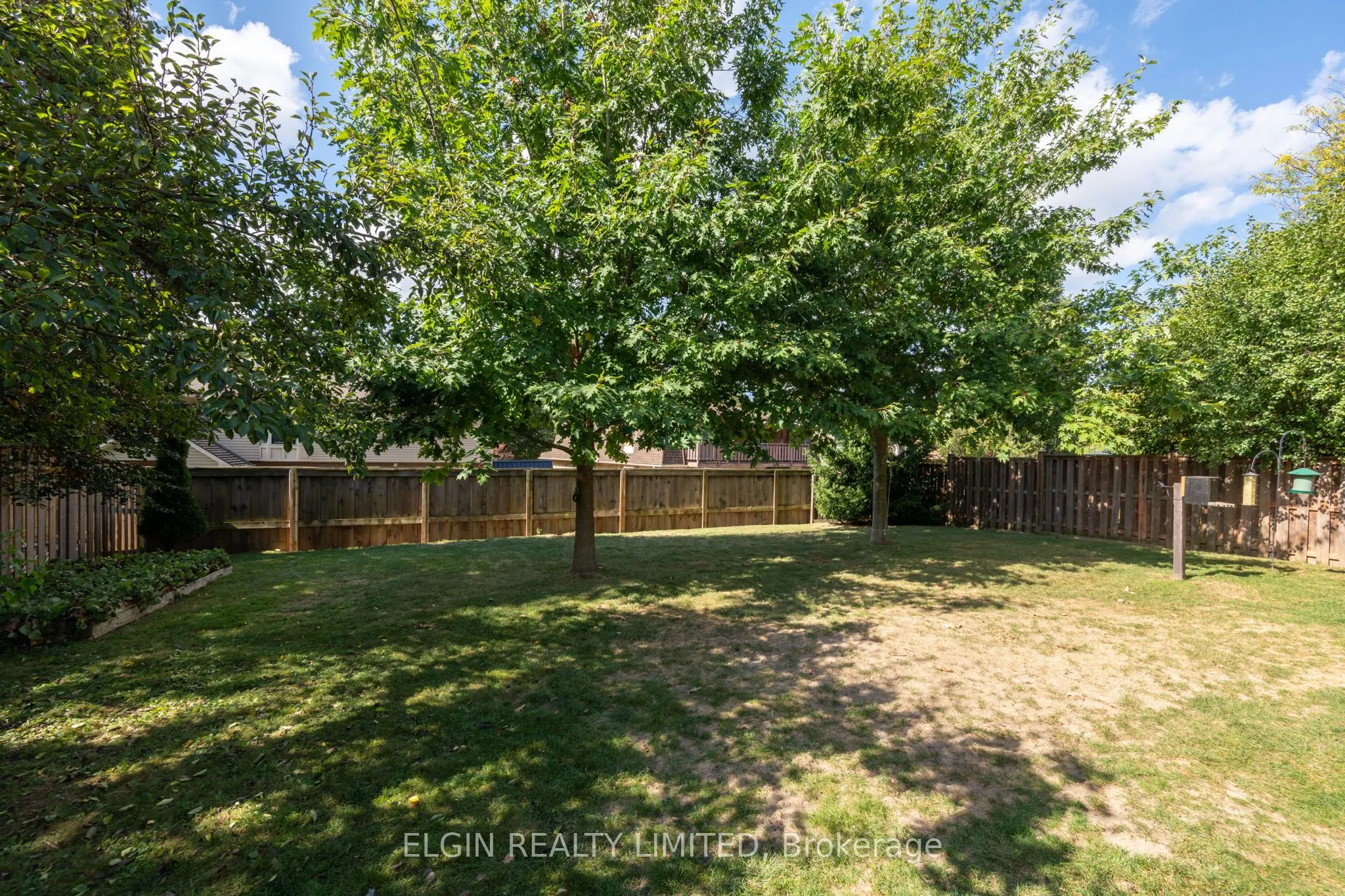 23 Farmington Crescent