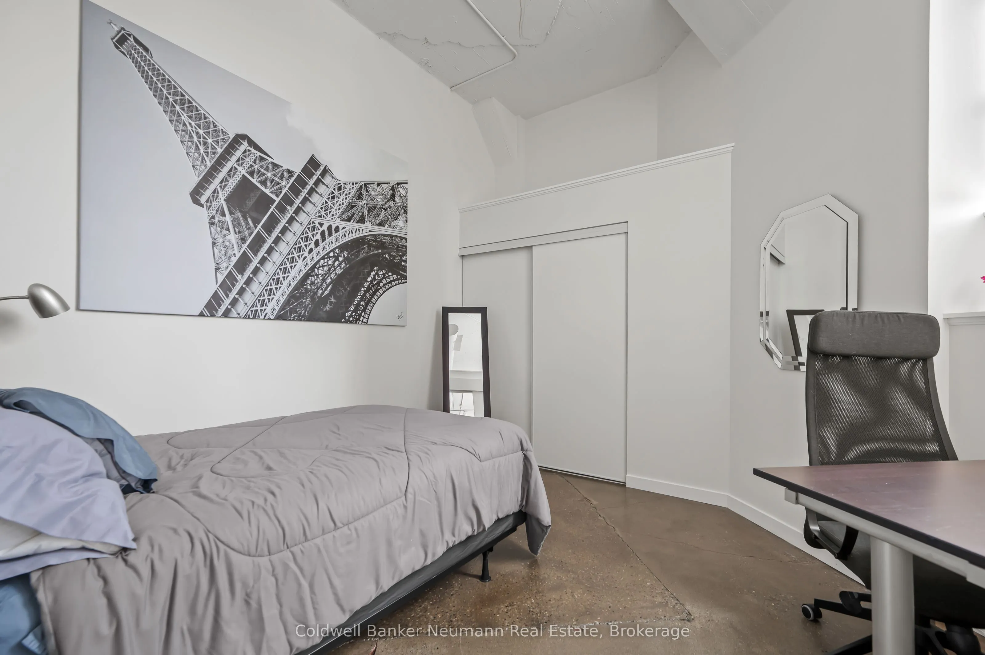 404 King Street West Street W, #308