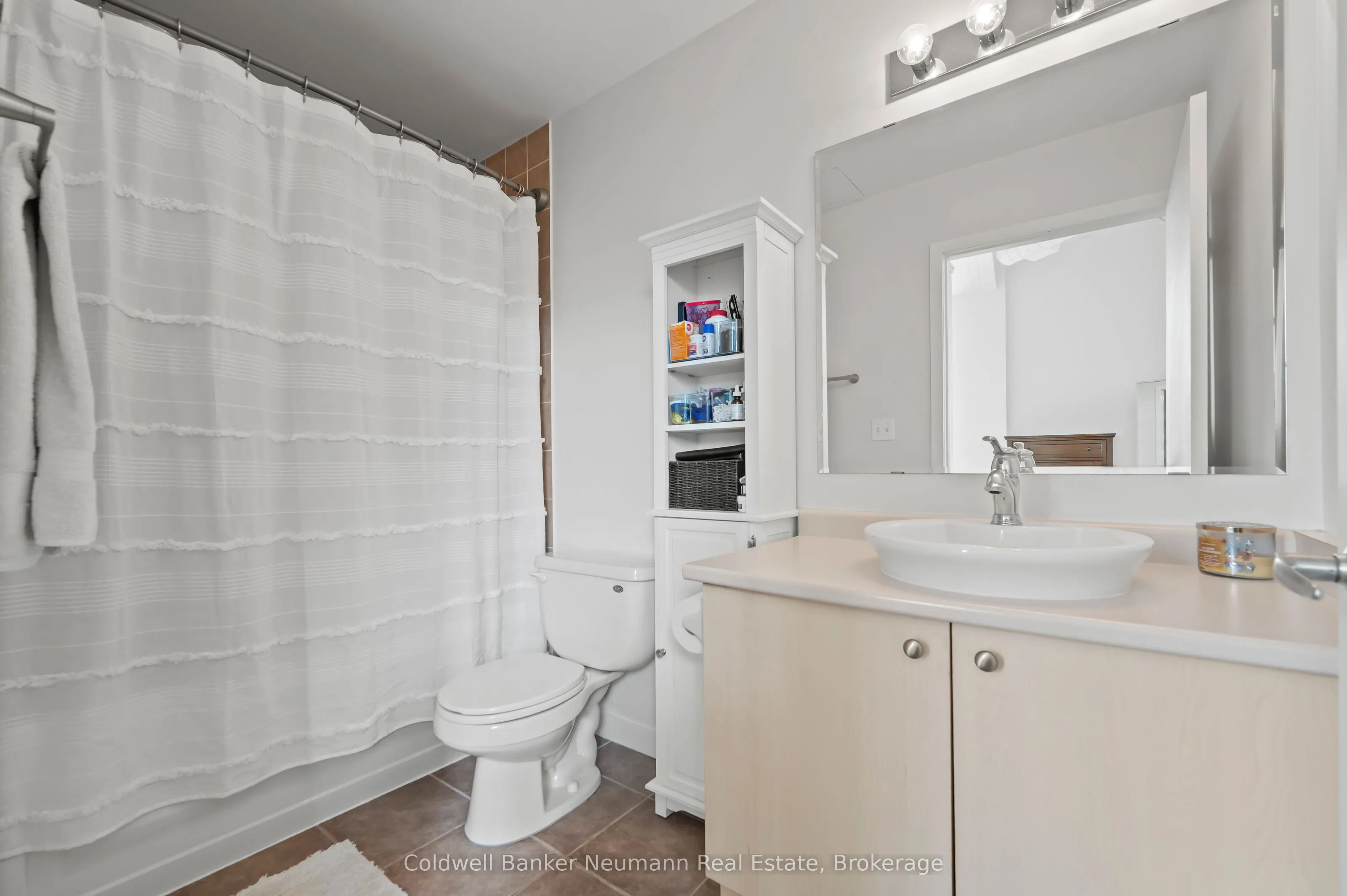 404 King Street West Street W, #308