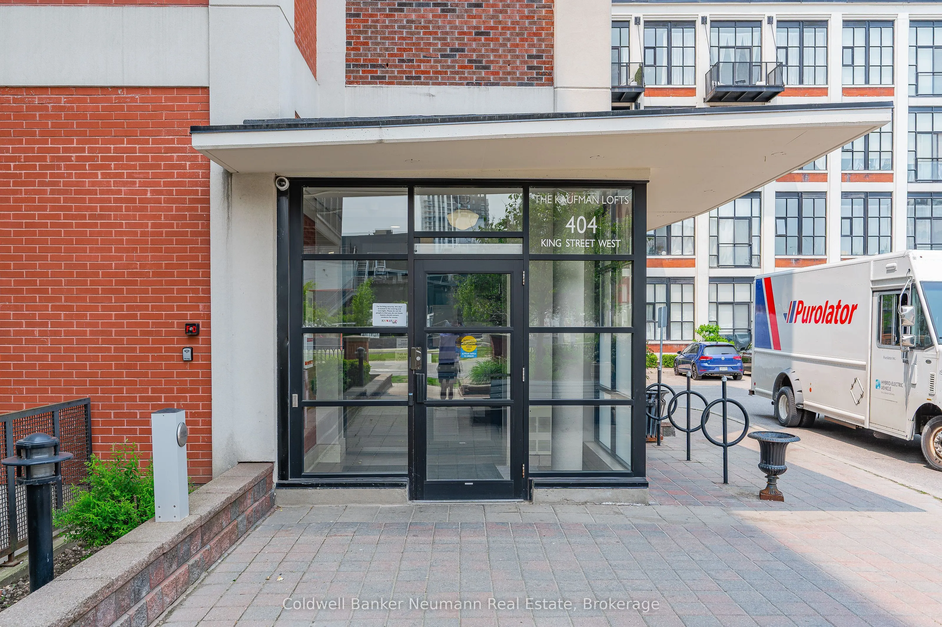 404 King Street West Street W, #308