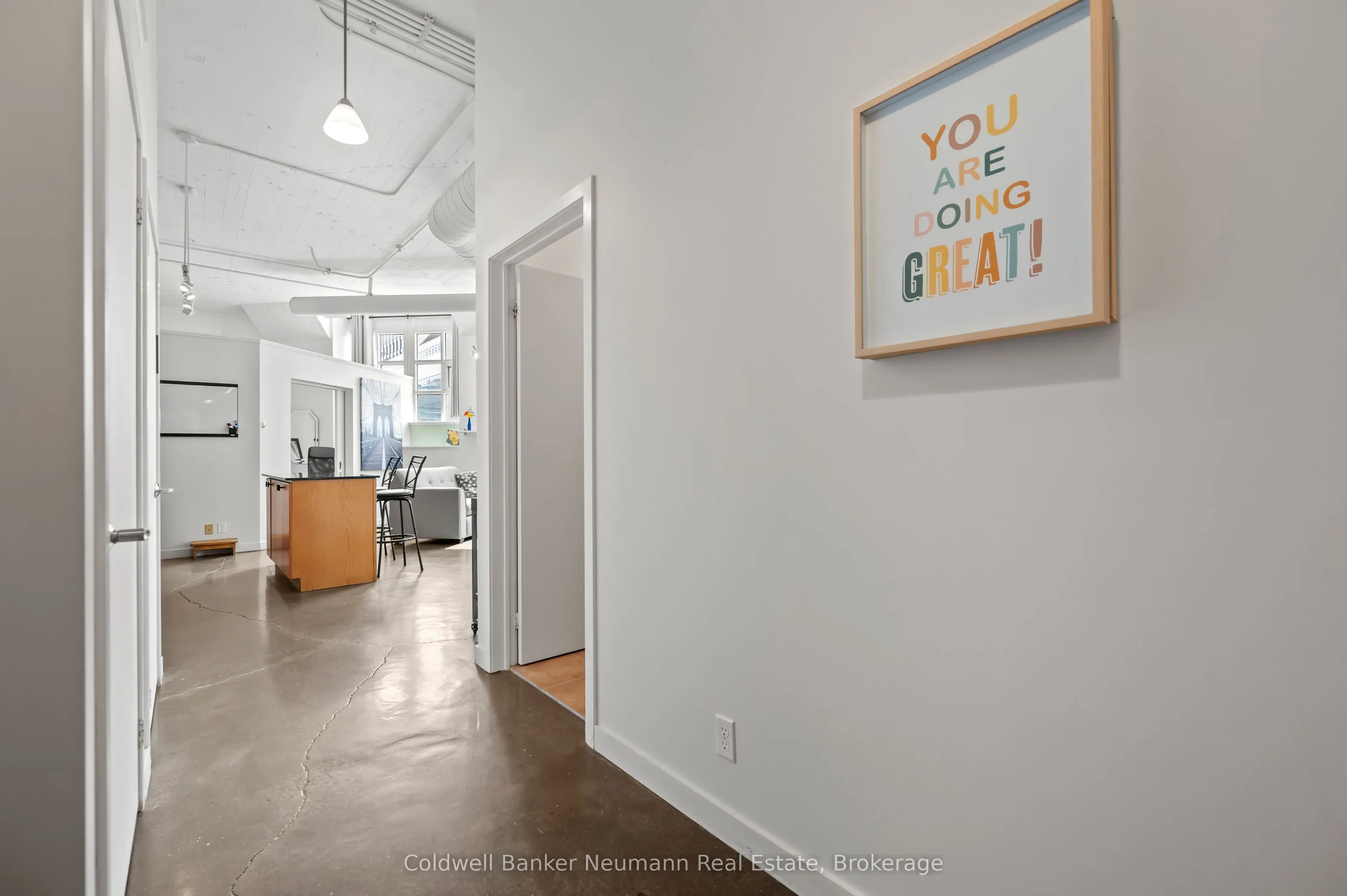404 King Street West Street W, #308
