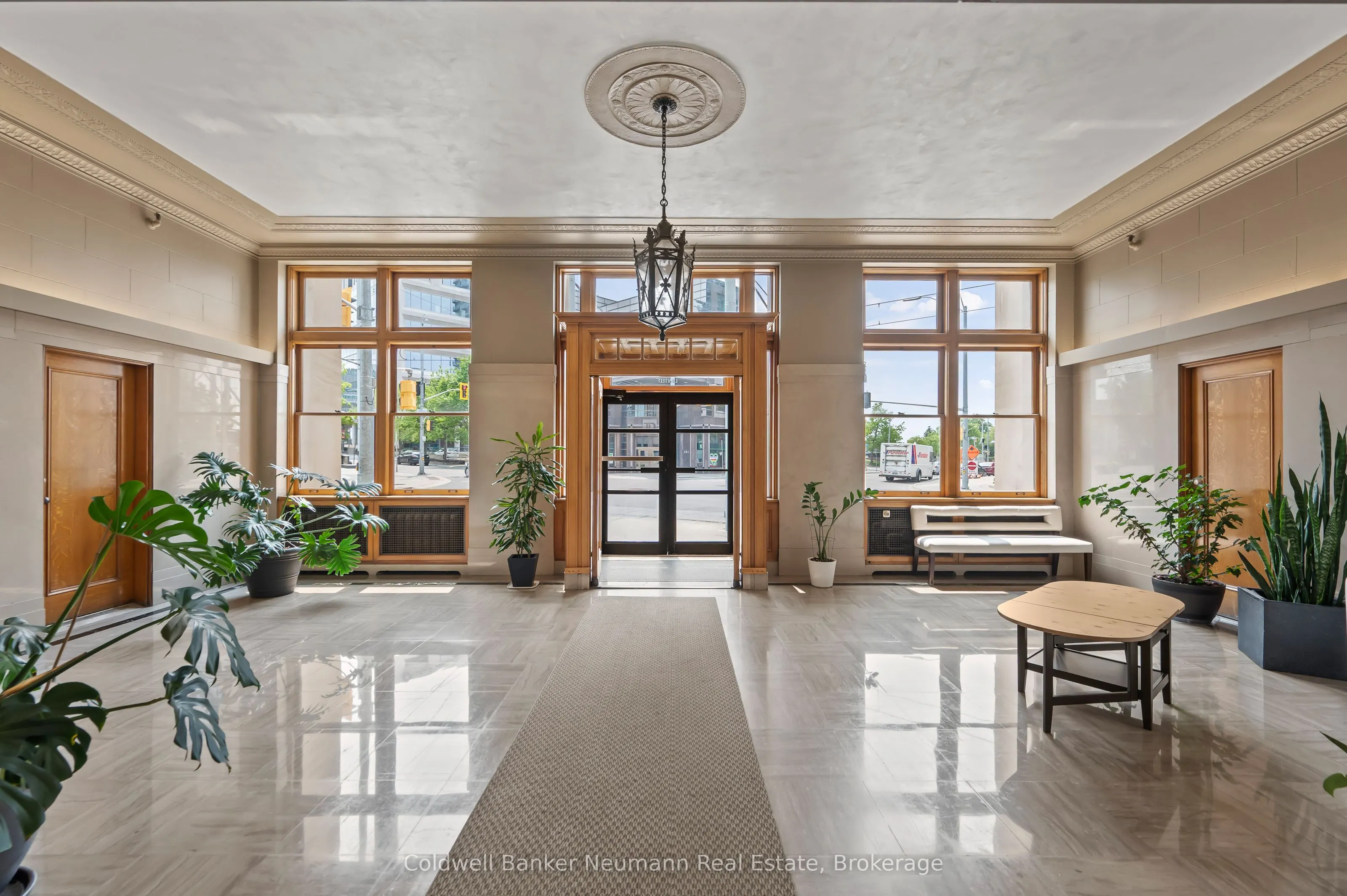 404 King Street West Street W, #308