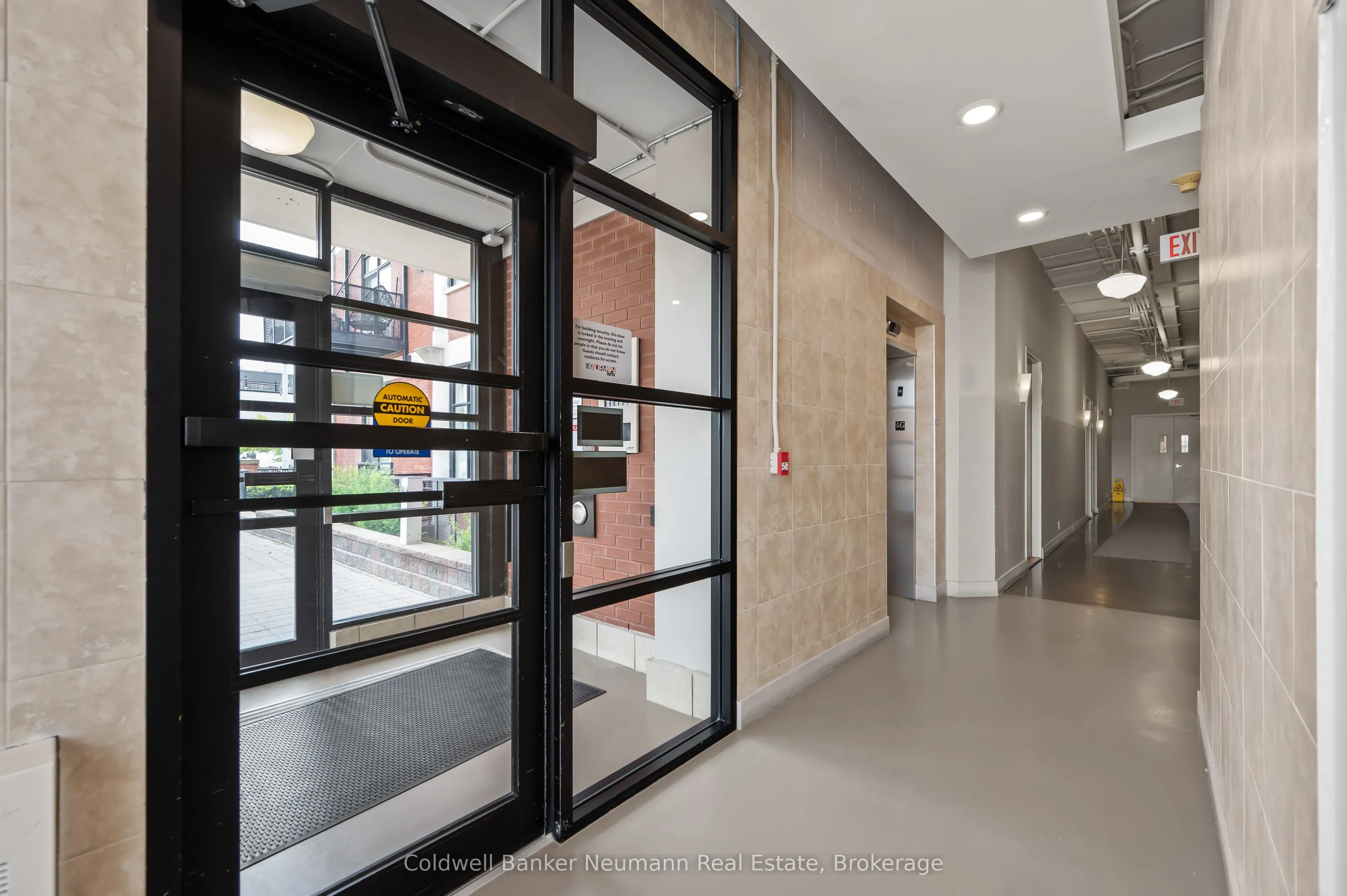 404 King Street West Street W, #308