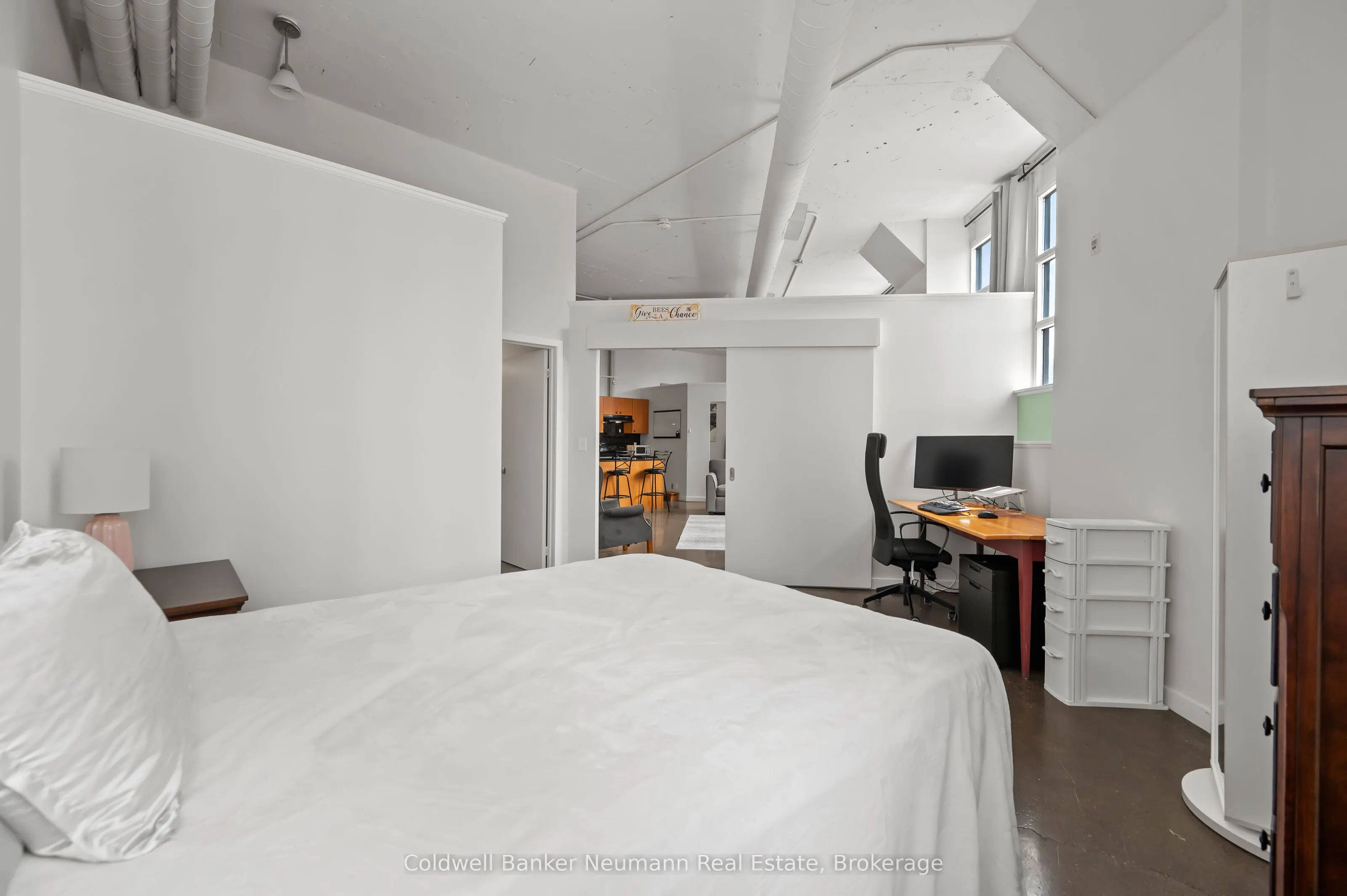 404 King Street West Street W, #308